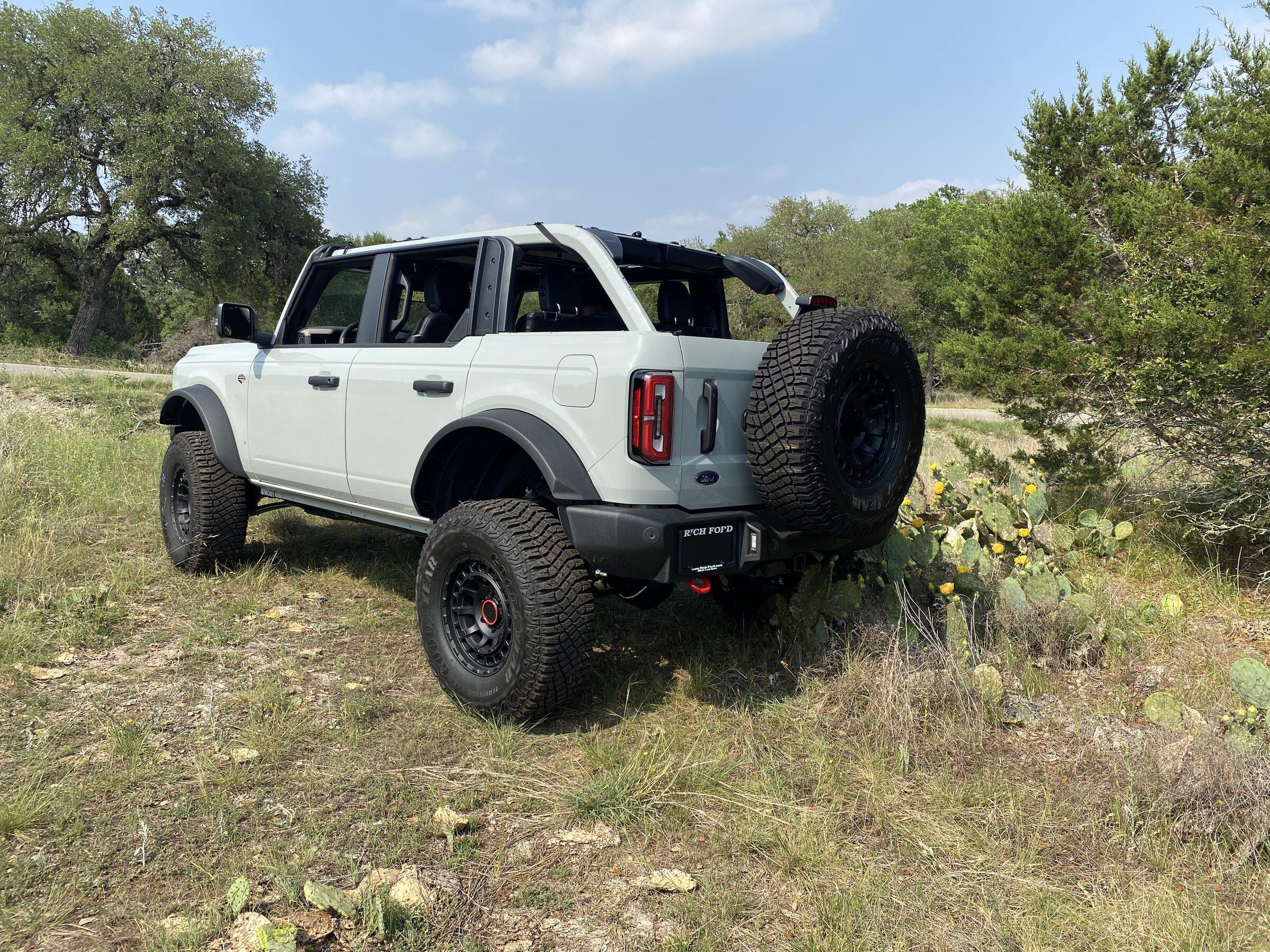Ford Bronco Getting groceries and getting dirty!! 3” Zone lift, 17" Black Rhinos C545C364-3CD6-4371-A138-E05EE936A3F6