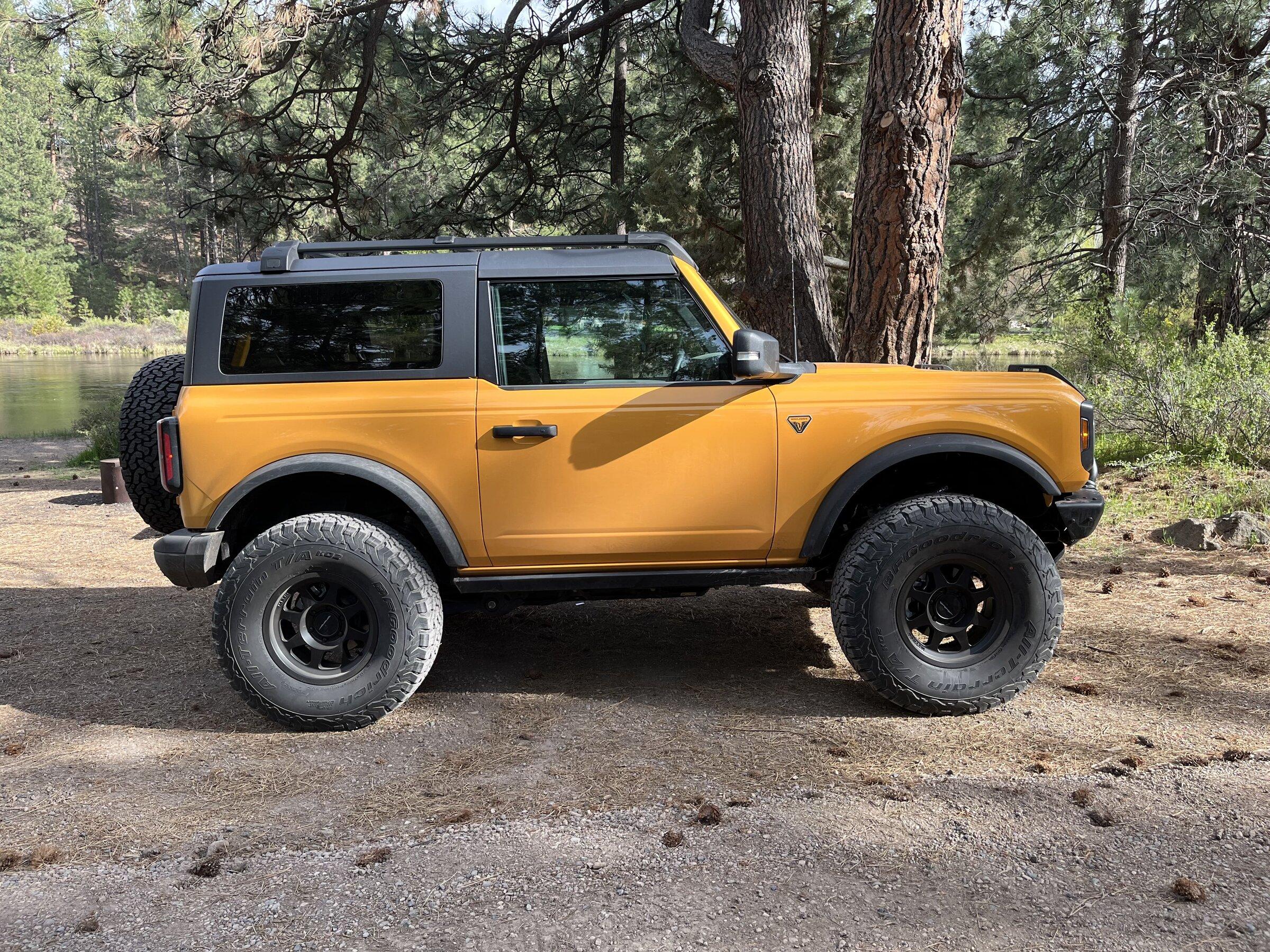 Ford Bronco 2-Door CO Badlands (non Squatch) - Maxlider Bros 4" lift, 37" BFG KO2, Method 701 IMG_0206
