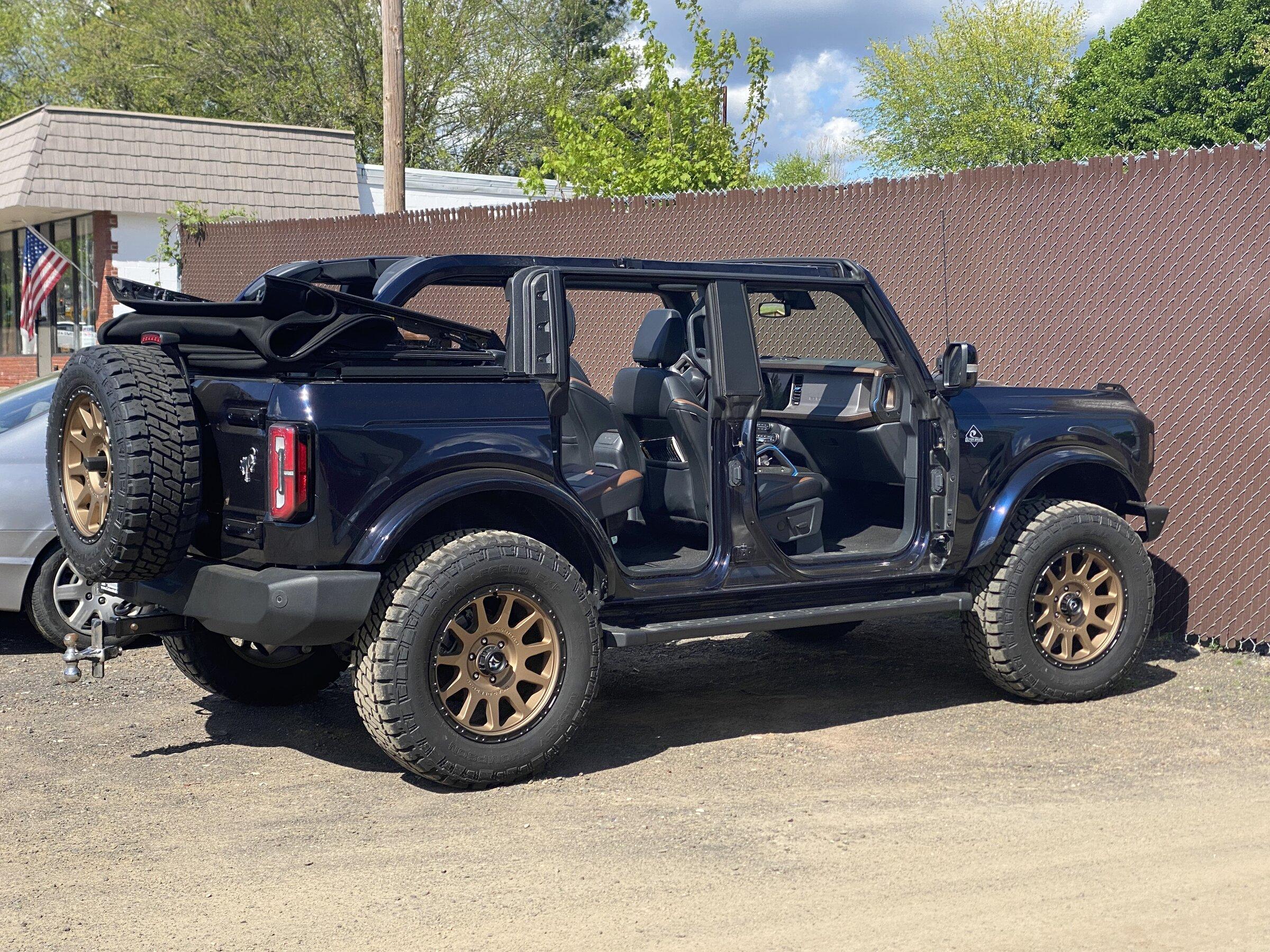 Ford Bronco Post Your Topless Broncos 72CA7CFC-53AE-40F6-8EA4-956A627A70A9
