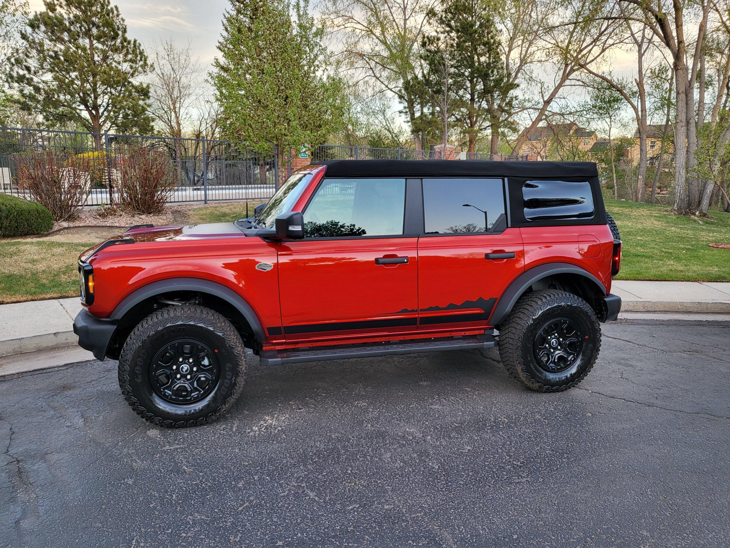 Ford Bronco HOT PEPPER RED Bronco Club 20220511_194305