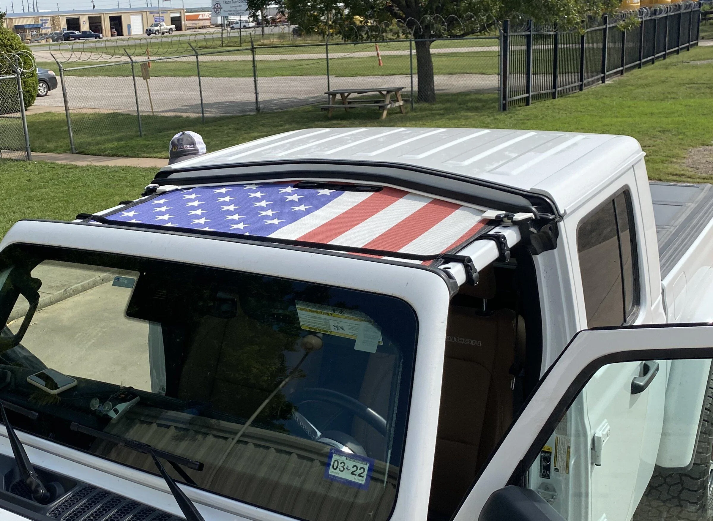 Ford Bronco Bimini Shade Gearshade VS JTop B88BB8C4-44E2-455D-AF41-C33365886D67_1_201_a