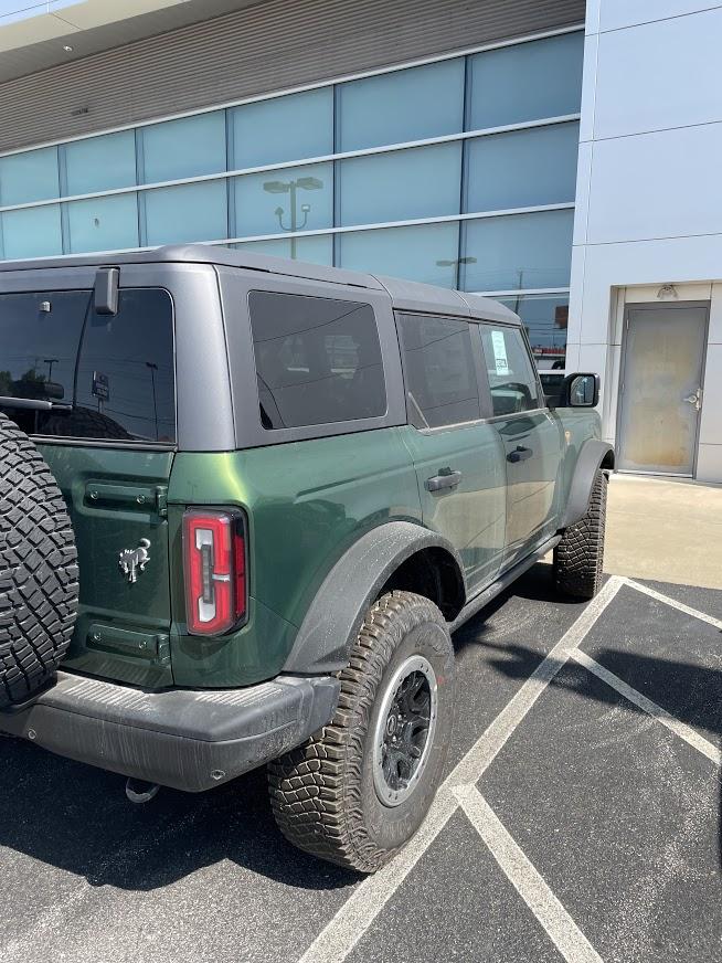 Ford Bronco 🛠 1/17/2022 Build week group IMG_2677