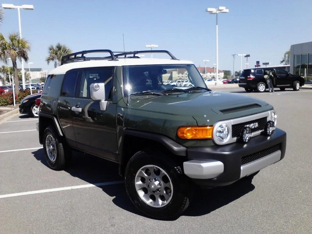Ford Bronco Why is the Toyota 4runner "behind?" fjIMG_20120424_160731