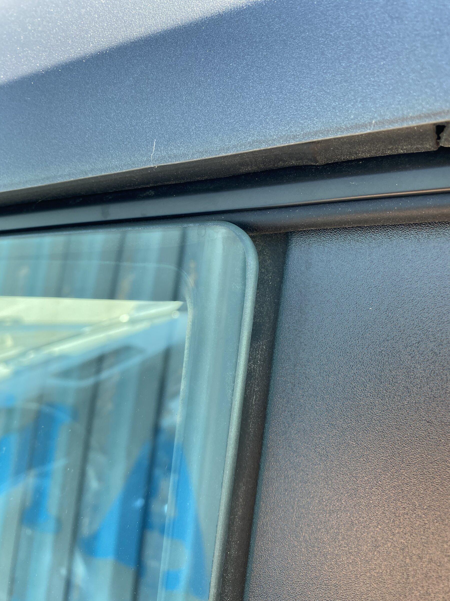 Ford Bronco Window gap issue 08B5461B-64B9-4635-9629-24807B967B7C