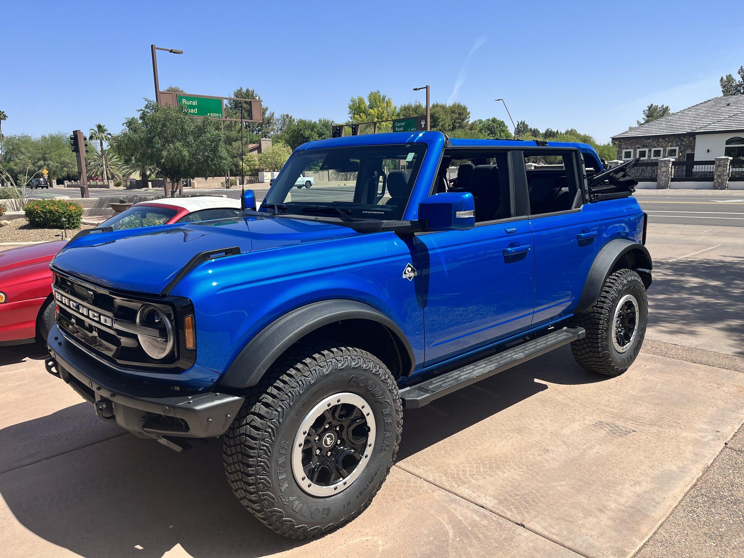 Ford Bronco Jazer's Blu Pony 9041F415-E3D3-4144-99D7-8FA873D57339