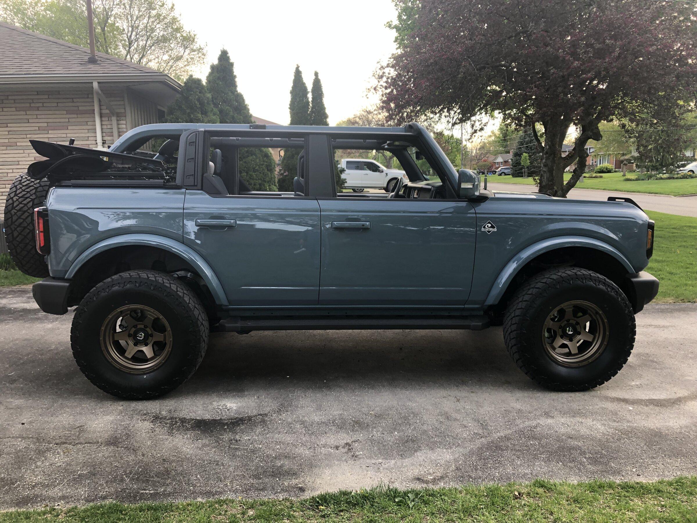 Ford Bronco Show us your installed wheel / tire upgrades here! (Pics) IMG_2573