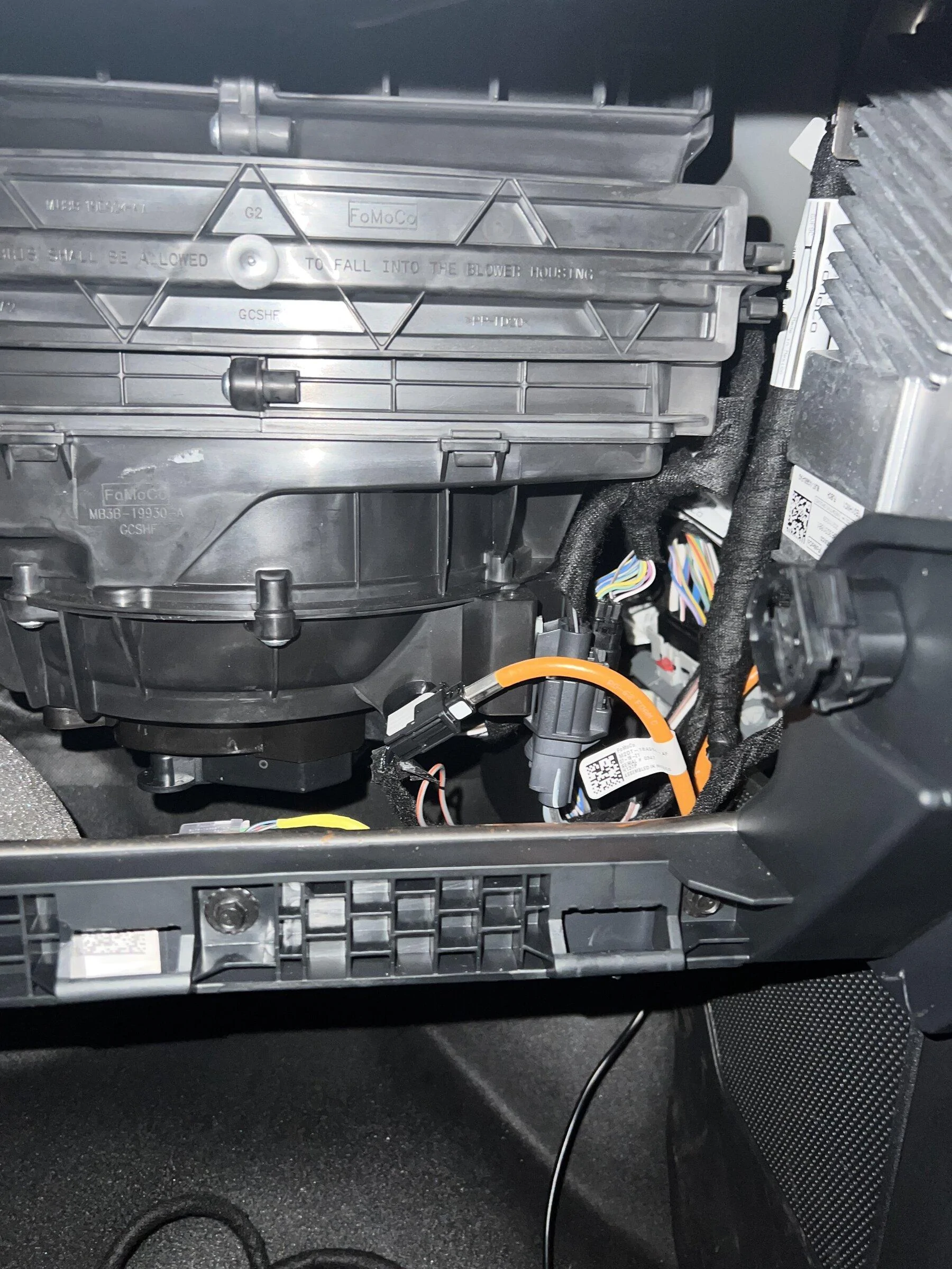 Ford Bronco Good grounding point near passenger glovebox? 0BB211BB-2879-4383-903E-5C6A8246F1F6