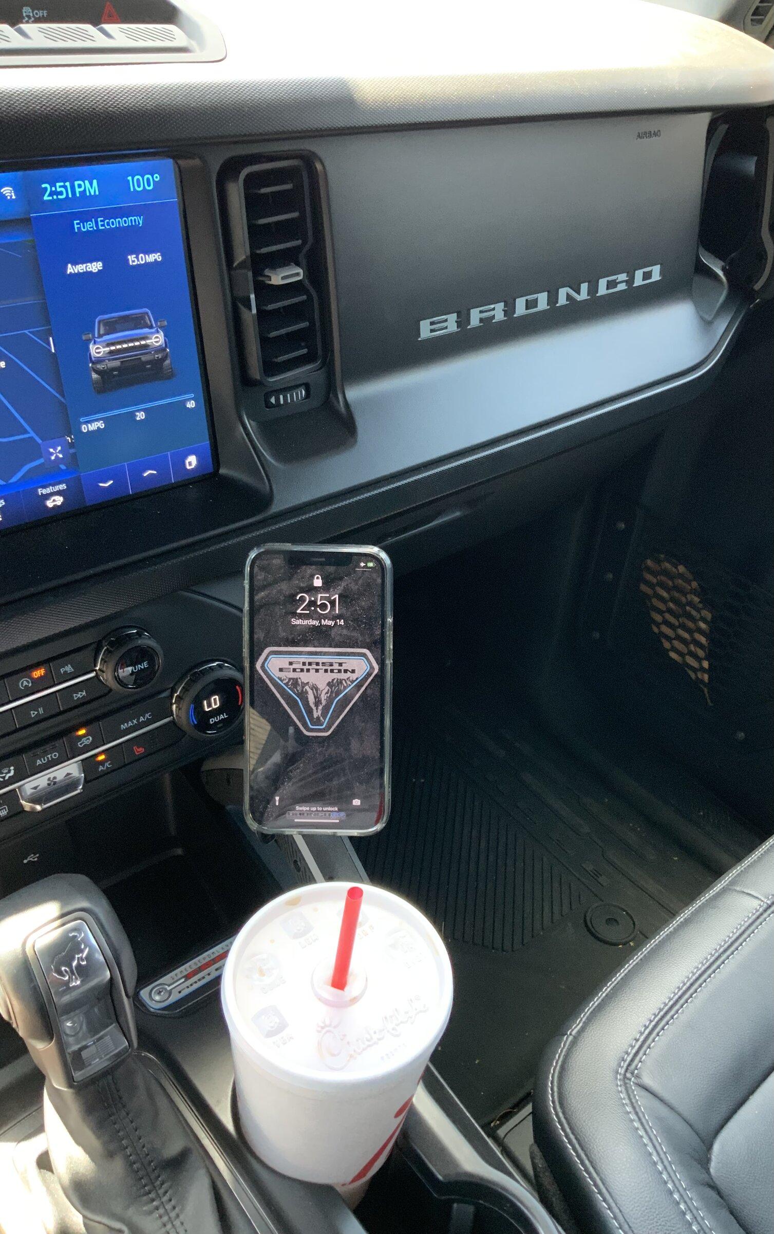 Ford Bronco MagSafe phone charger mounted to console grab handle - Done ✅ 3C0F359A-4F40-442E-ACC4-8FCC9C13C062