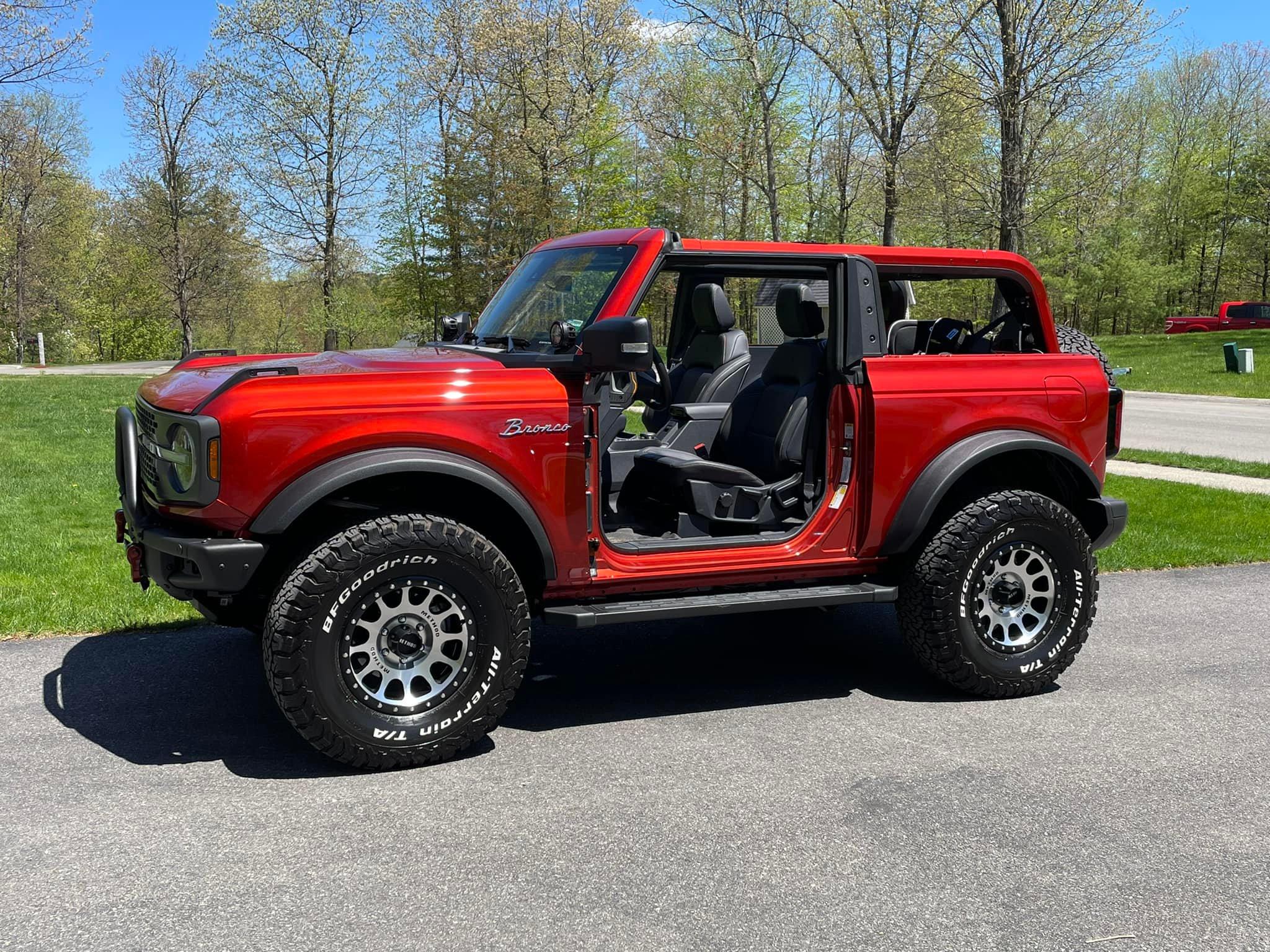 Ford Bronco HOT PEPPER RED Bronco Club 280387348_10224258228616169_287903786350387084_n