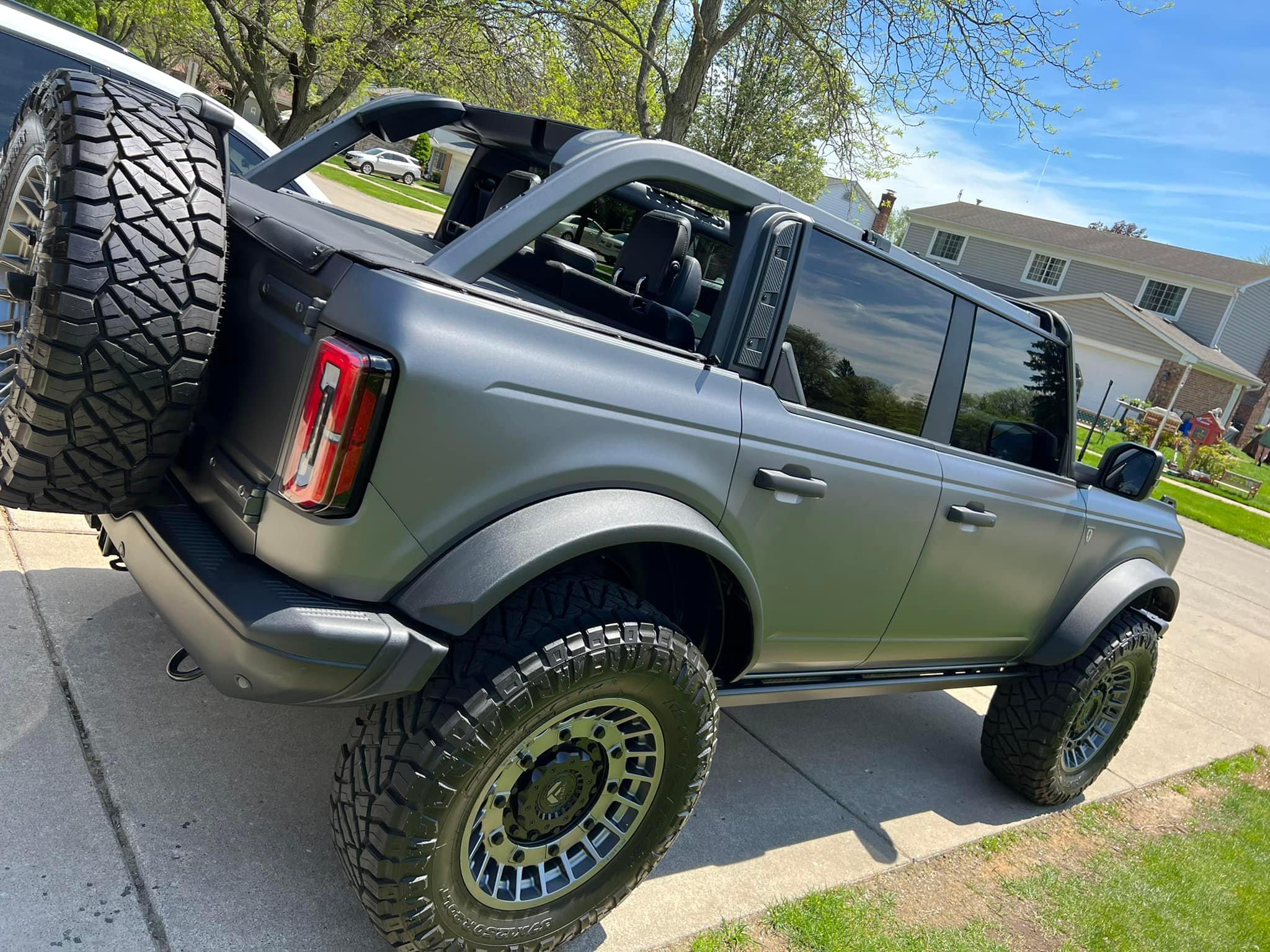 Bronco Carbonized Gray XPEL Stealth PPF Wrap 20%22 Fuel wheels 37%22 Nitto Ridge Grappler tire...jpg
