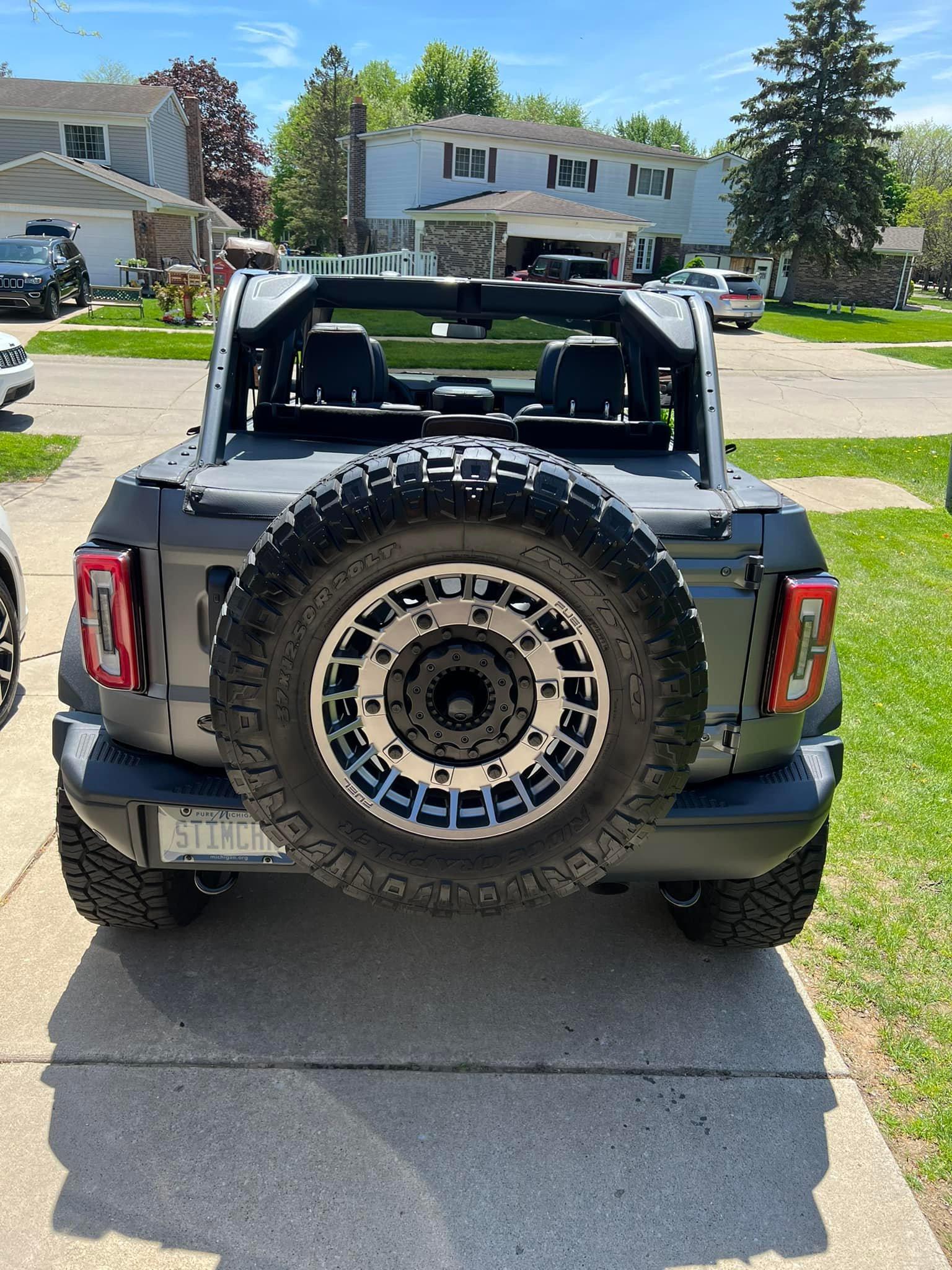 Bronco Carbonized Gray XPEL Stealth PPF Wrap 20%22 Fuel wheels 37%22 Nitto Ridge Grappler tire...jpg
