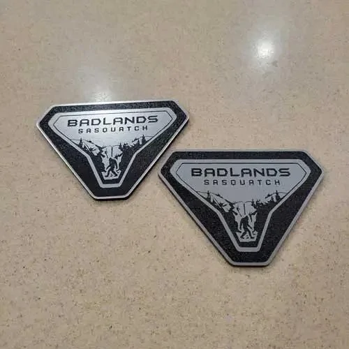 Ford Bronco 4X4 Graphics Fender Badges -- Anyone have them? 32617-Badlands-Sasquatch-W