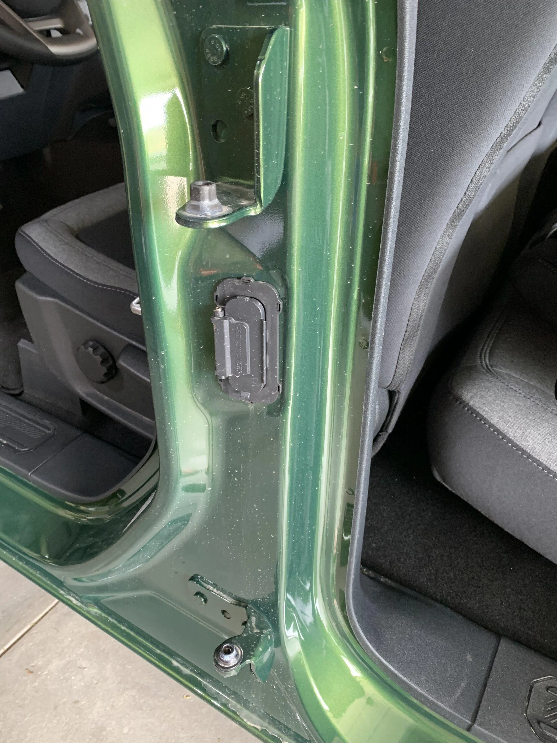 Ford Bronco ERUPTION GREEN Bronco Club A01F21D4-F34B-41DB-A930-88EBF229405A