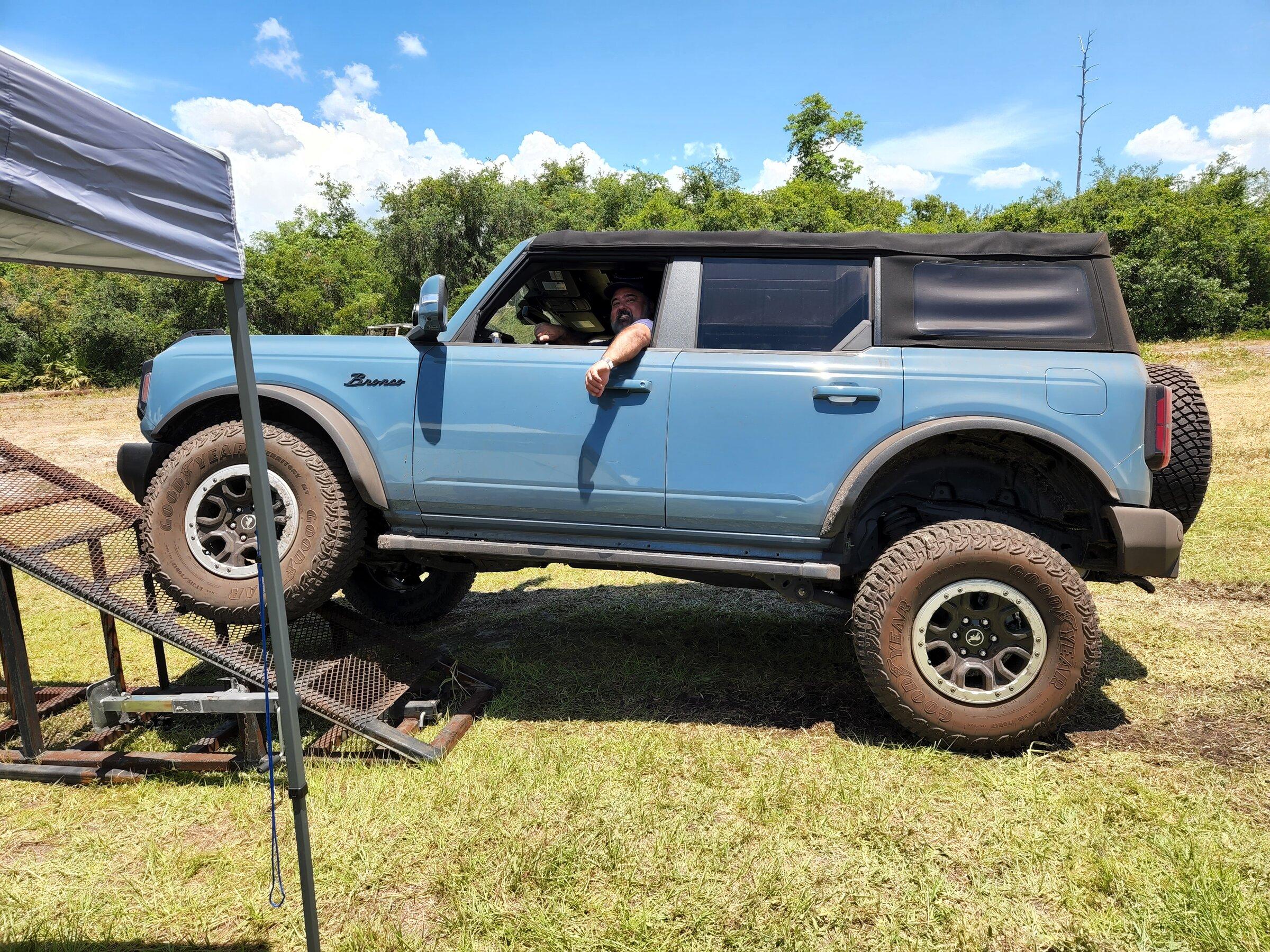 Ford Bronco 2 door vs 4 door flex / RTI score 20220514_135537