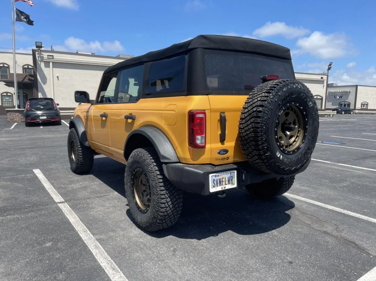 Ford Bronco Show us your installed wheel / tire upgrades here! (Pics) AB44DFD5-E94E-4A5C-9EA2-2F93EC46F72C