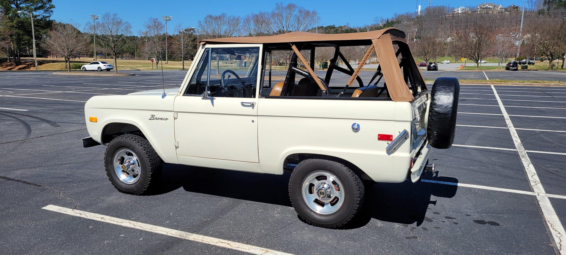 Ford Bronco 1974 Ford Bronco 20220314_123507