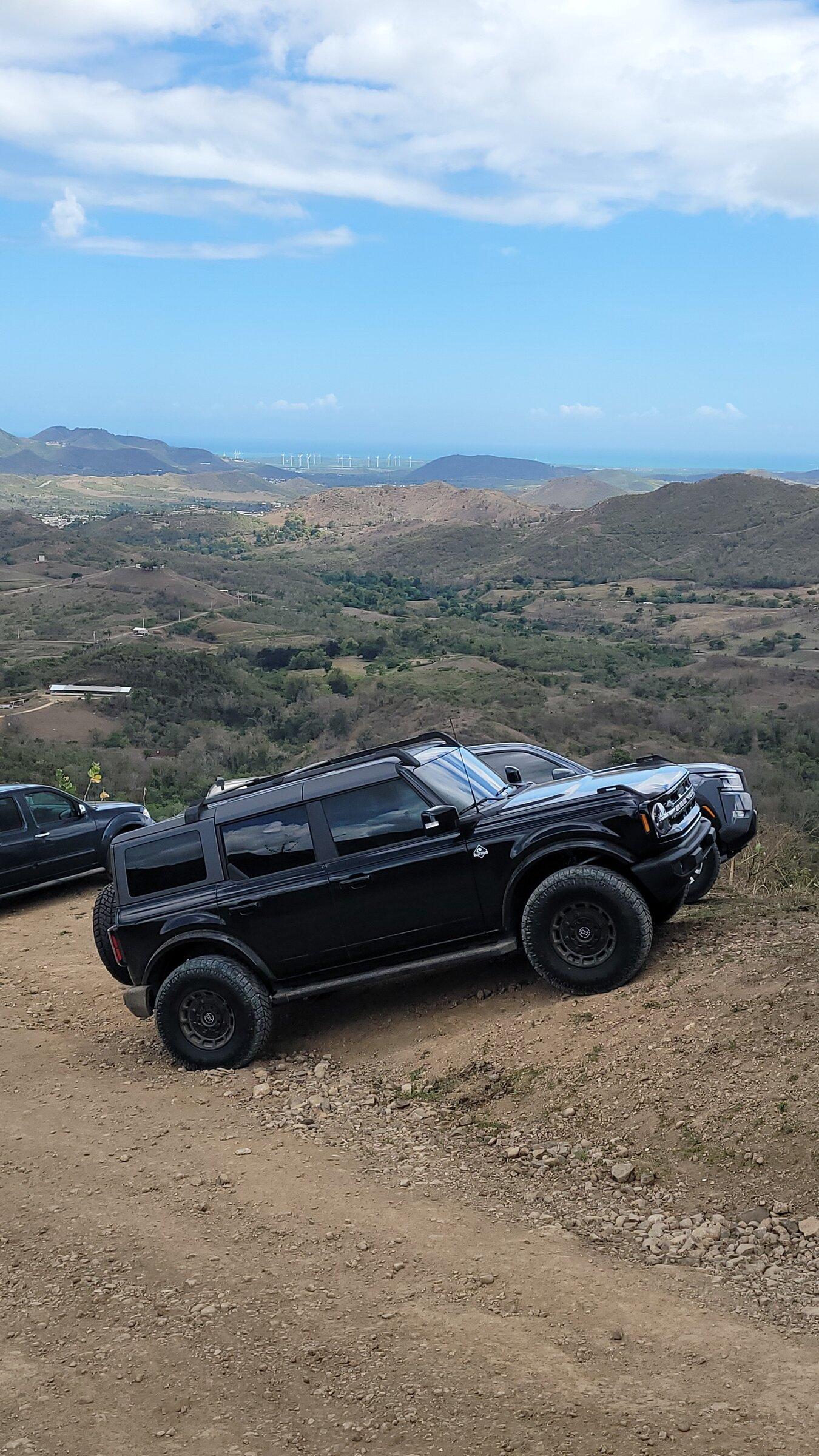 Ford Bronco SHADOW BLACK Bronco Club IMG-20220515-WA0009