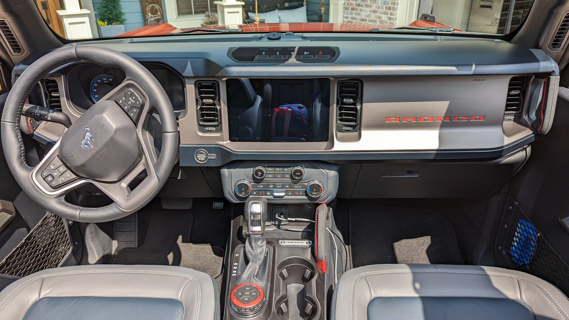 Ford Bronco HOT PEPPER RED Bronco Club PXL_20220515_145526017