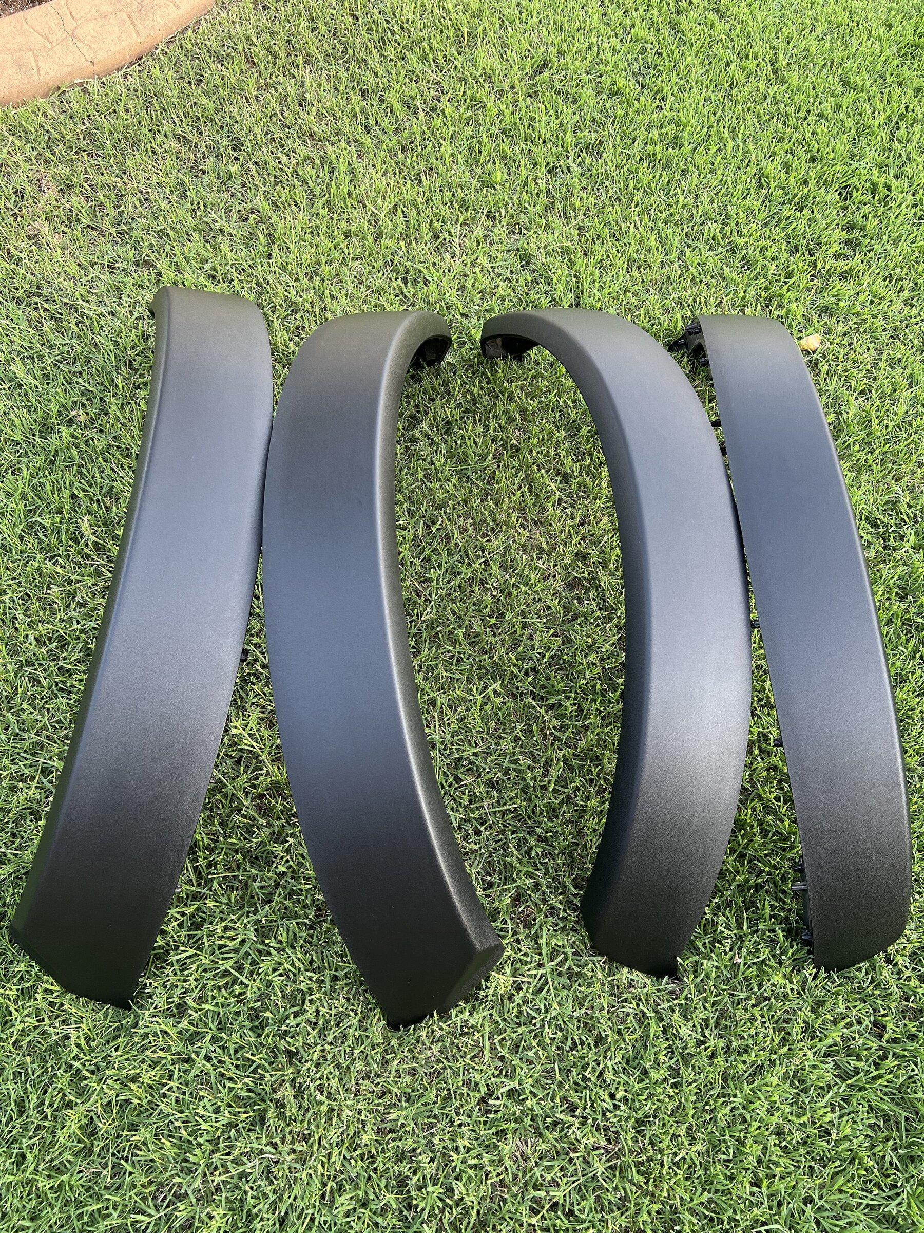 Ford Bronco Sasquatch Fenders B43D6068-8D4D-4C43-B726-1FB6F1E64B65