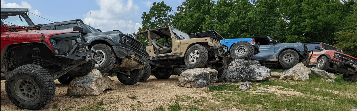 Ford Bronco 3 Broncos tackle the Fun Run 2022 at Hot Springs Off Road Park 1652788670953