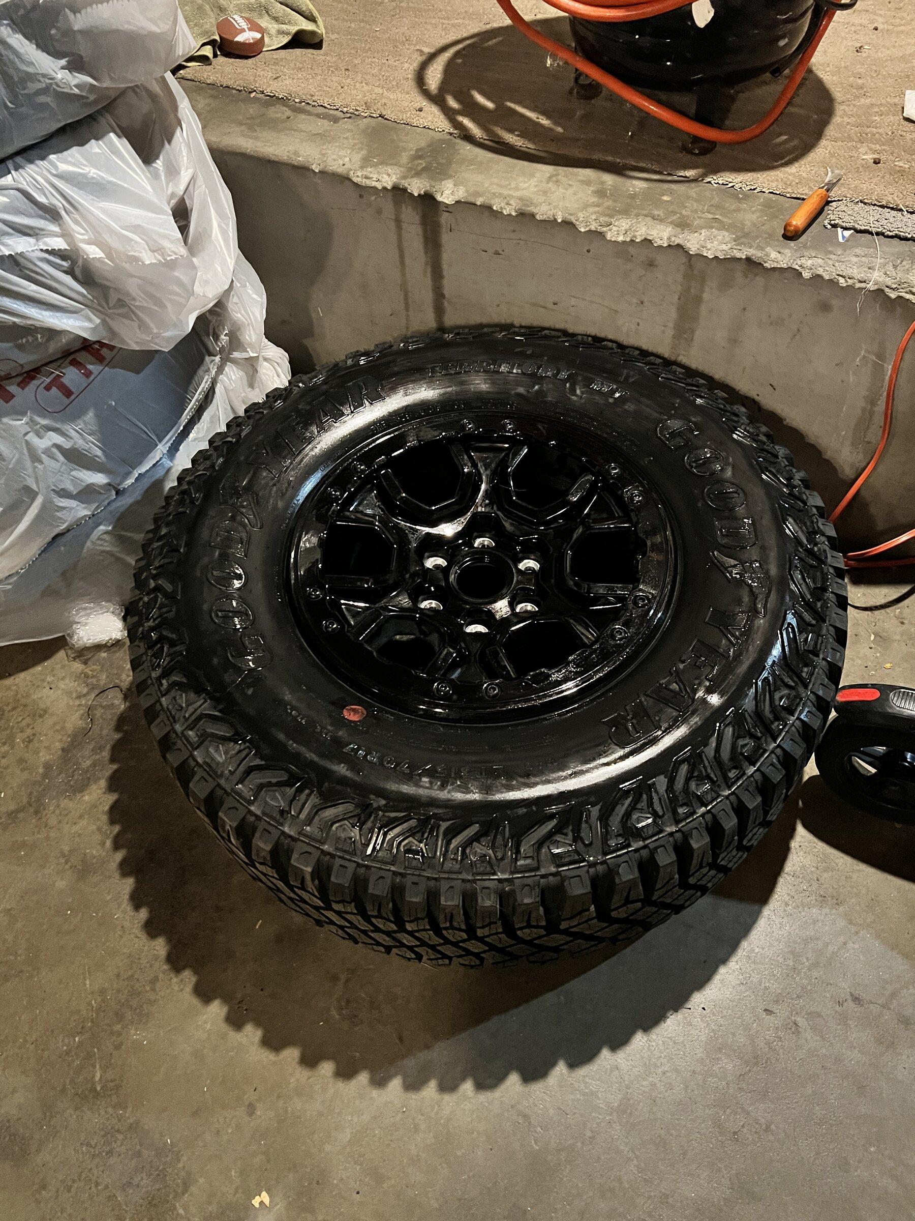 Ford Bronco 5/9 Build Week group. (ManSquatch Week) IMG_9427.JPG
