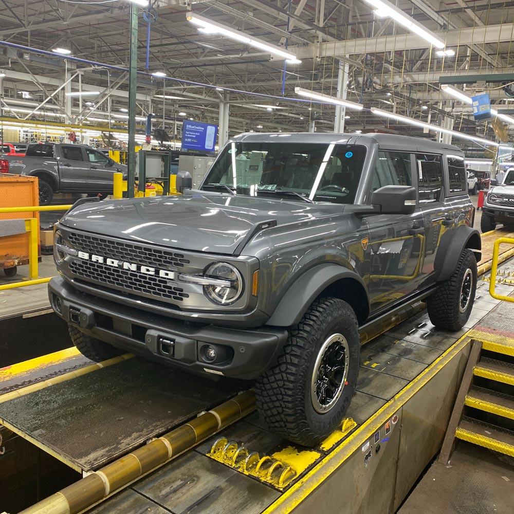 Ford Bronco 5/9 Build Week group. (ManSquatch Week) C8645355-85FD-49D4-BB28-82DF1CF503C3