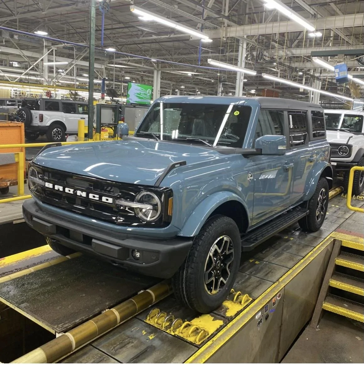 Ford Bronco 5/9 Build Week group. (ManSquatch Week) 7E93A7F4-67BE-4CB2-8292-0B6A3A26057D