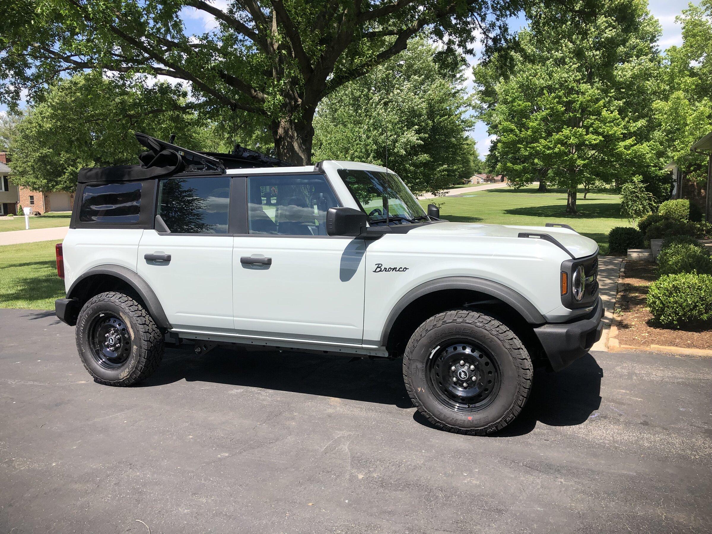 Ford Bronco 5/2/22 Build Week Group BF291339-CD6D-4073-88D2-1987F111D2AA