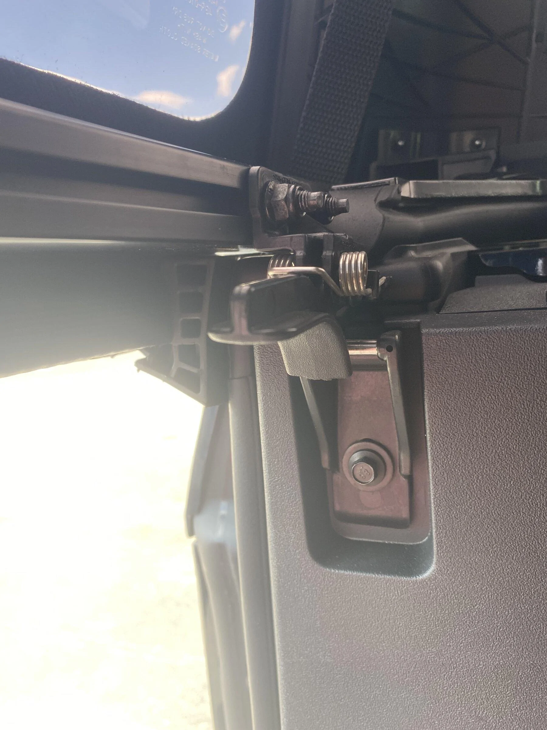 Ford Bronco Looking for rear soft top clips 7C6F284B-2BD8-474F-8ABF-736ED32A82B7