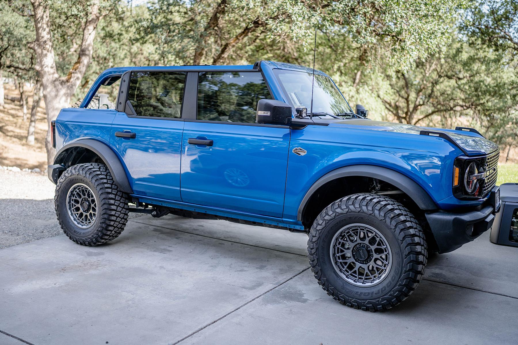 bronco07.jpg