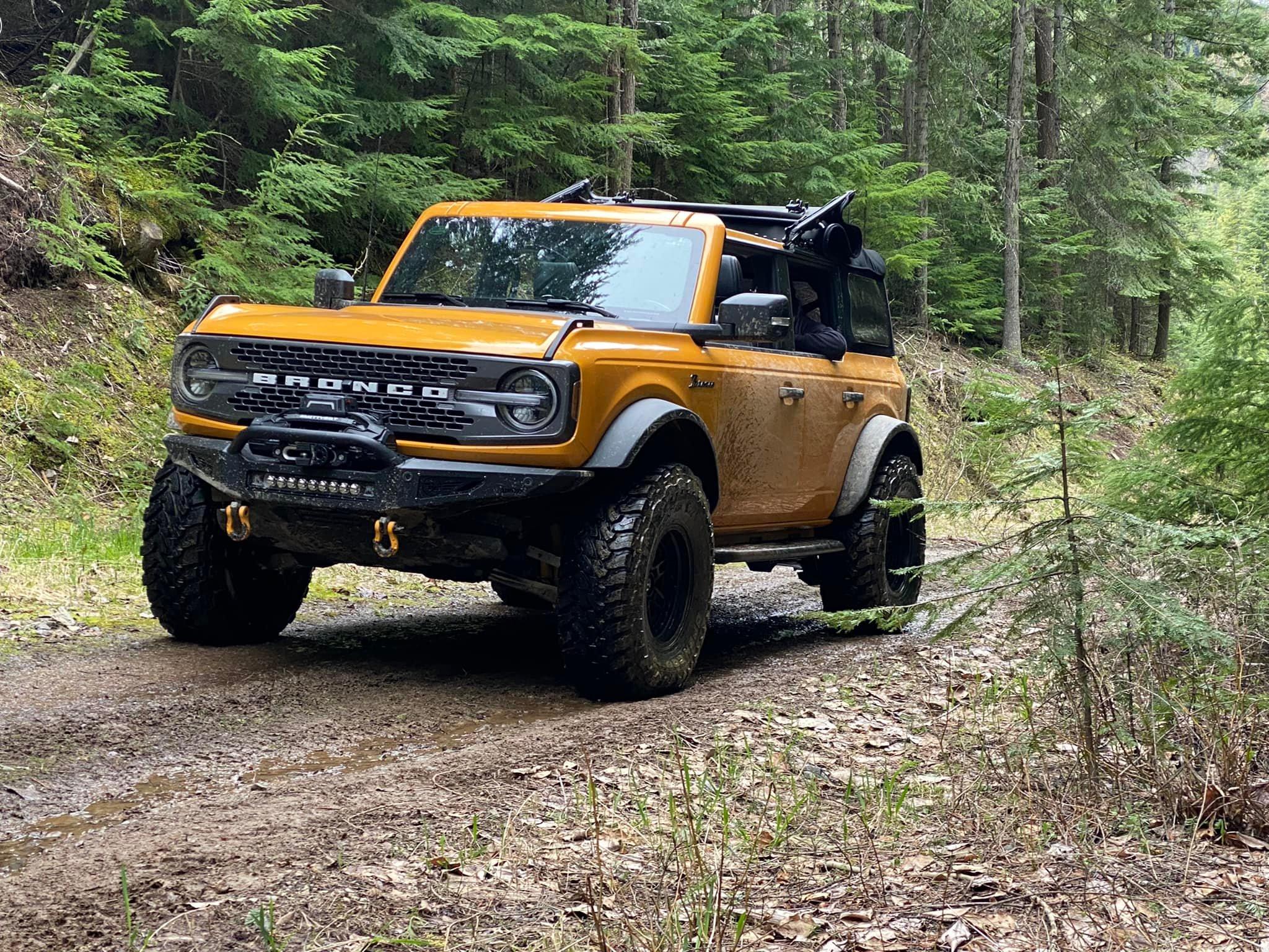 Ford Bronco Two Broncos and a Jeep Run Compressor Trail 281448206_5290427087688739_8555600133742918116_n