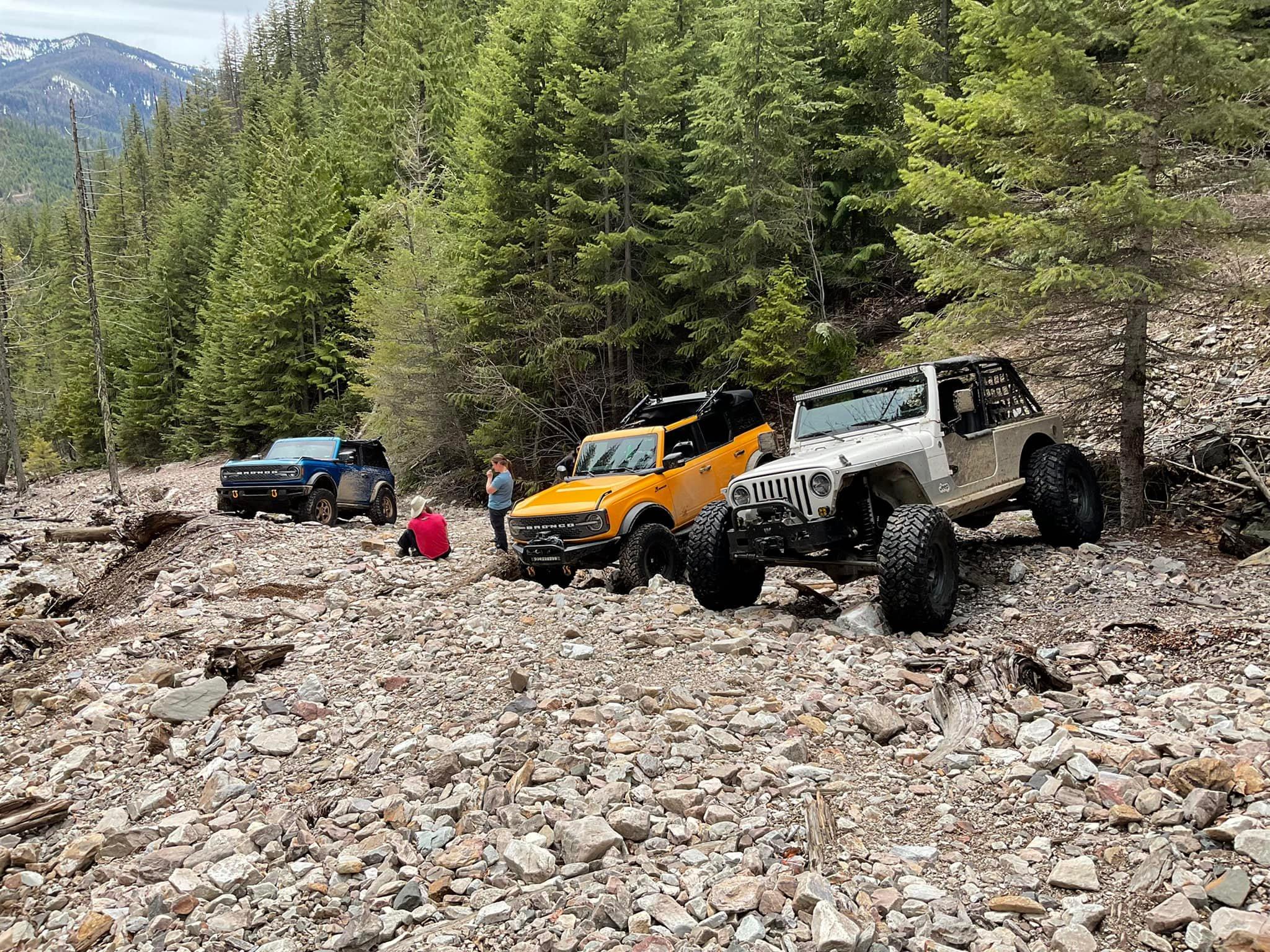 Ford Bronco Two Broncos and a Jeep Run Compressor Trail 281432486_5290427641022017_5445461138144041093_n