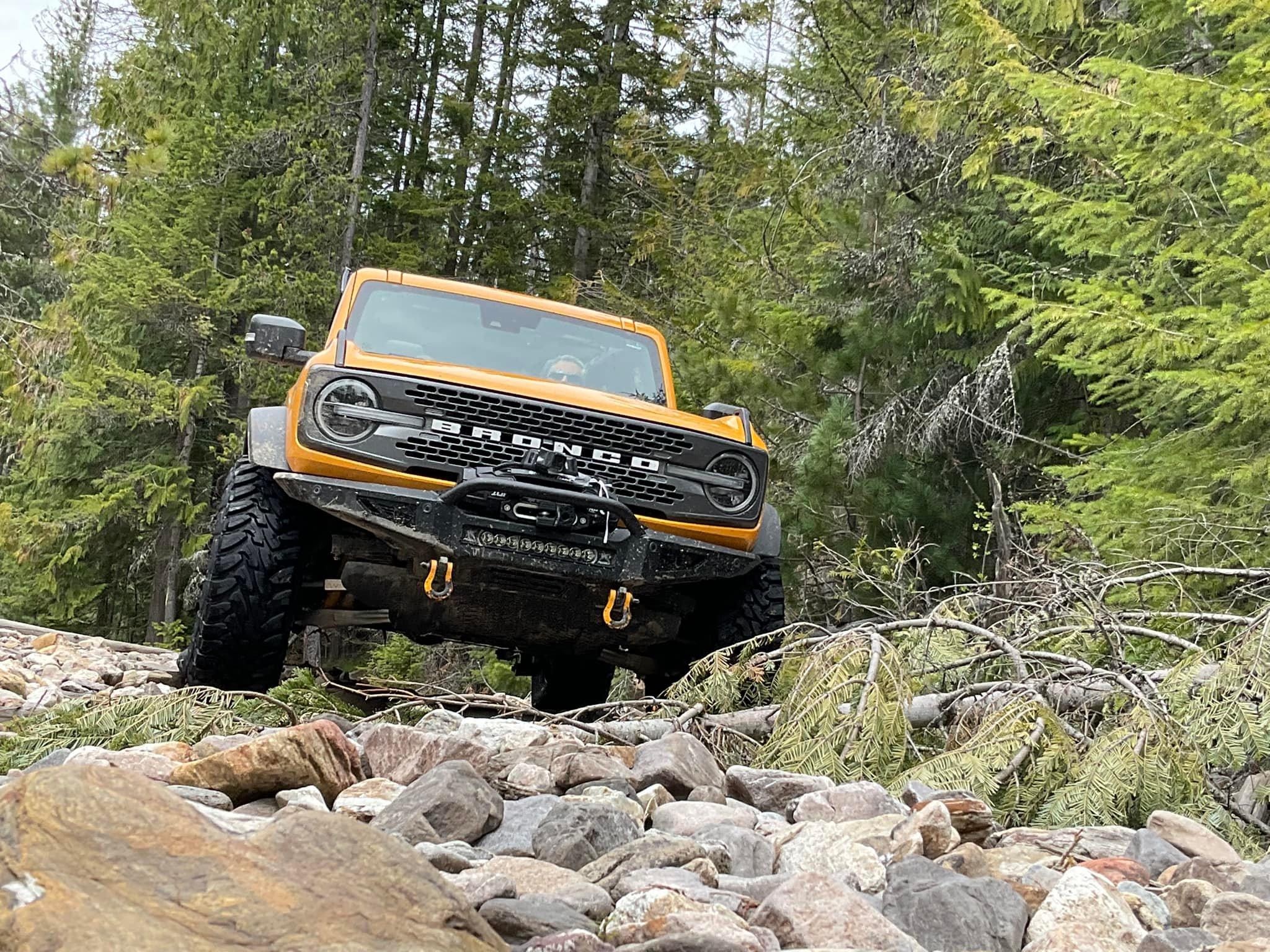Ford Bronco Two Broncos and a Jeep Run Compressor Trail 281183909_5290427211022060_62547527382125076_n