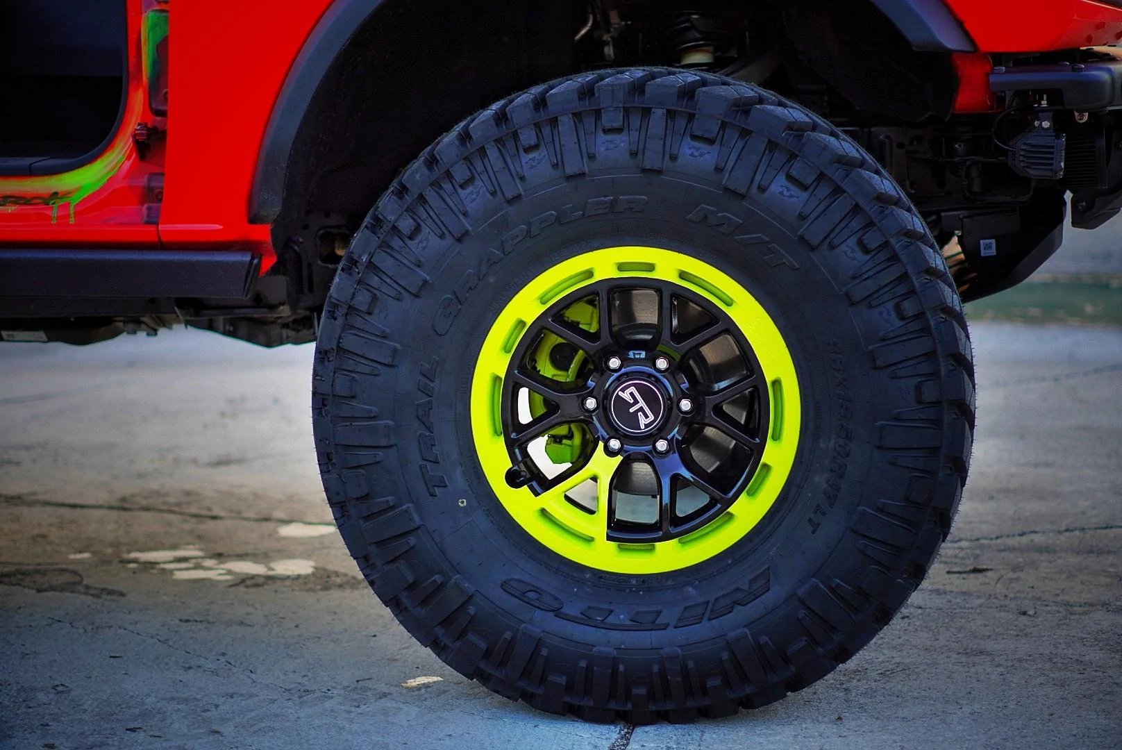 Ford Bronco My Badlands Race Red on 38's, 17" RTR wheels, 4.5" custom lift, custom steps & graffiti dsc00809-02-jpeg