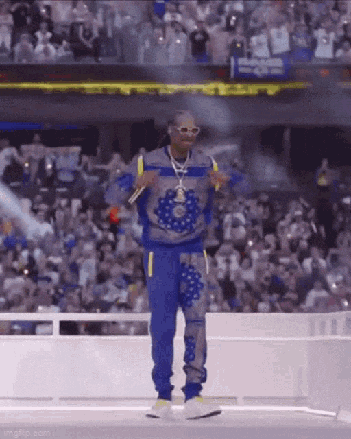 Ford Bronco . snoop-dogg-crip-walk