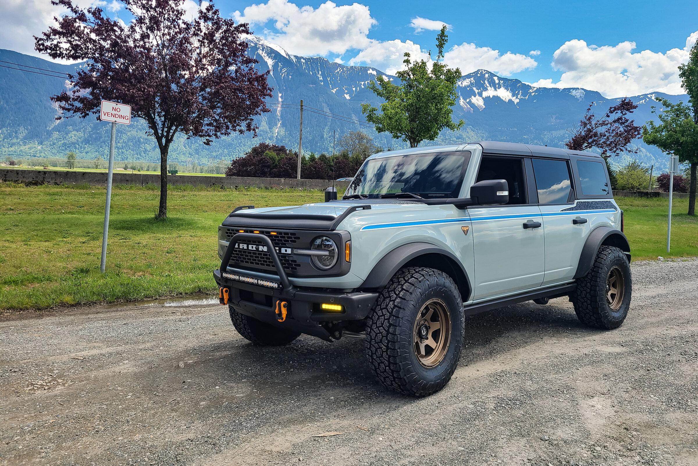 Ford Bronco Badlands Non-SAS on 35x12.5x17's...Does it even lift Bro? PSX_20220520_144421