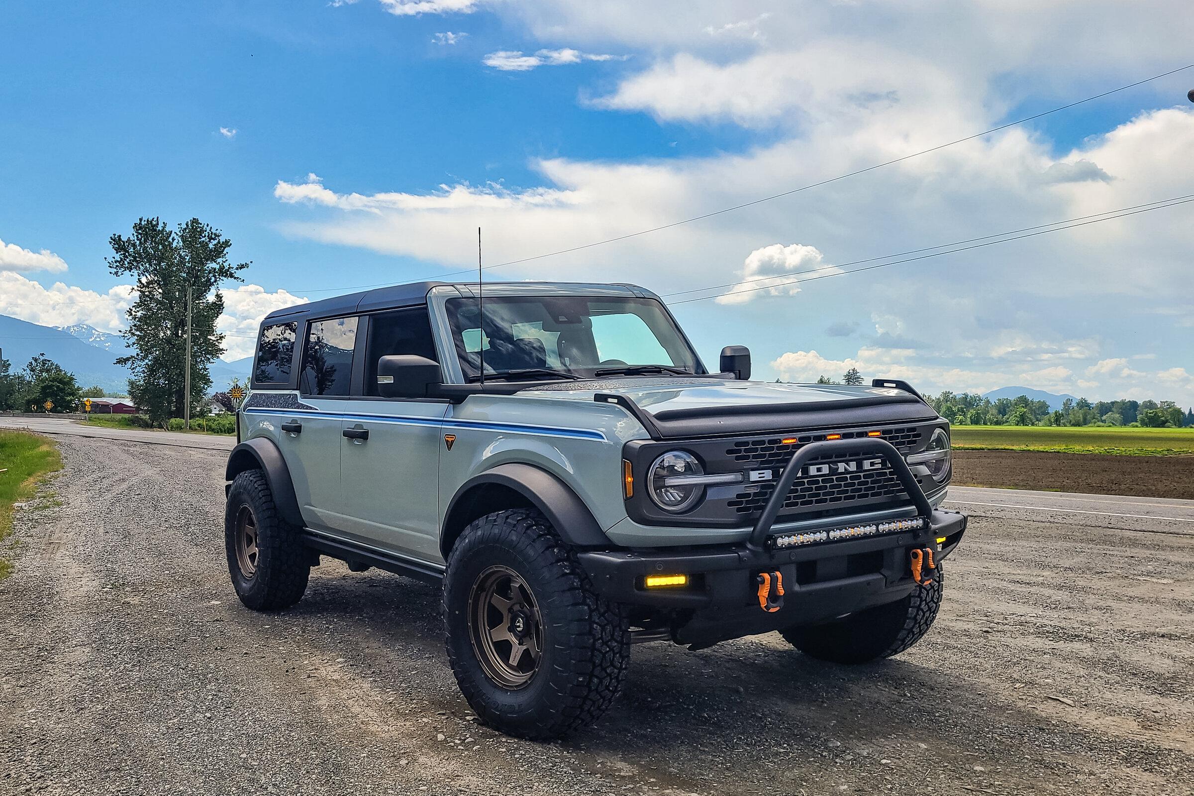 Ford Bronco Badlands Non-SAS on 35x12.5x17's...Does it even lift Bro? PSX_20220520_144709