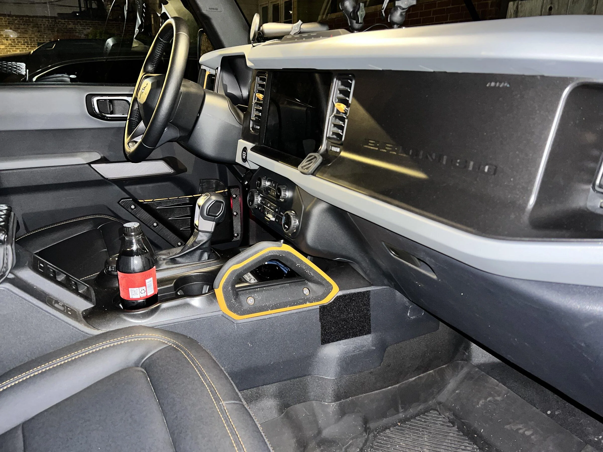 Ford Bronco Midlands MXT575 Mounting ideas??? IMG_4911