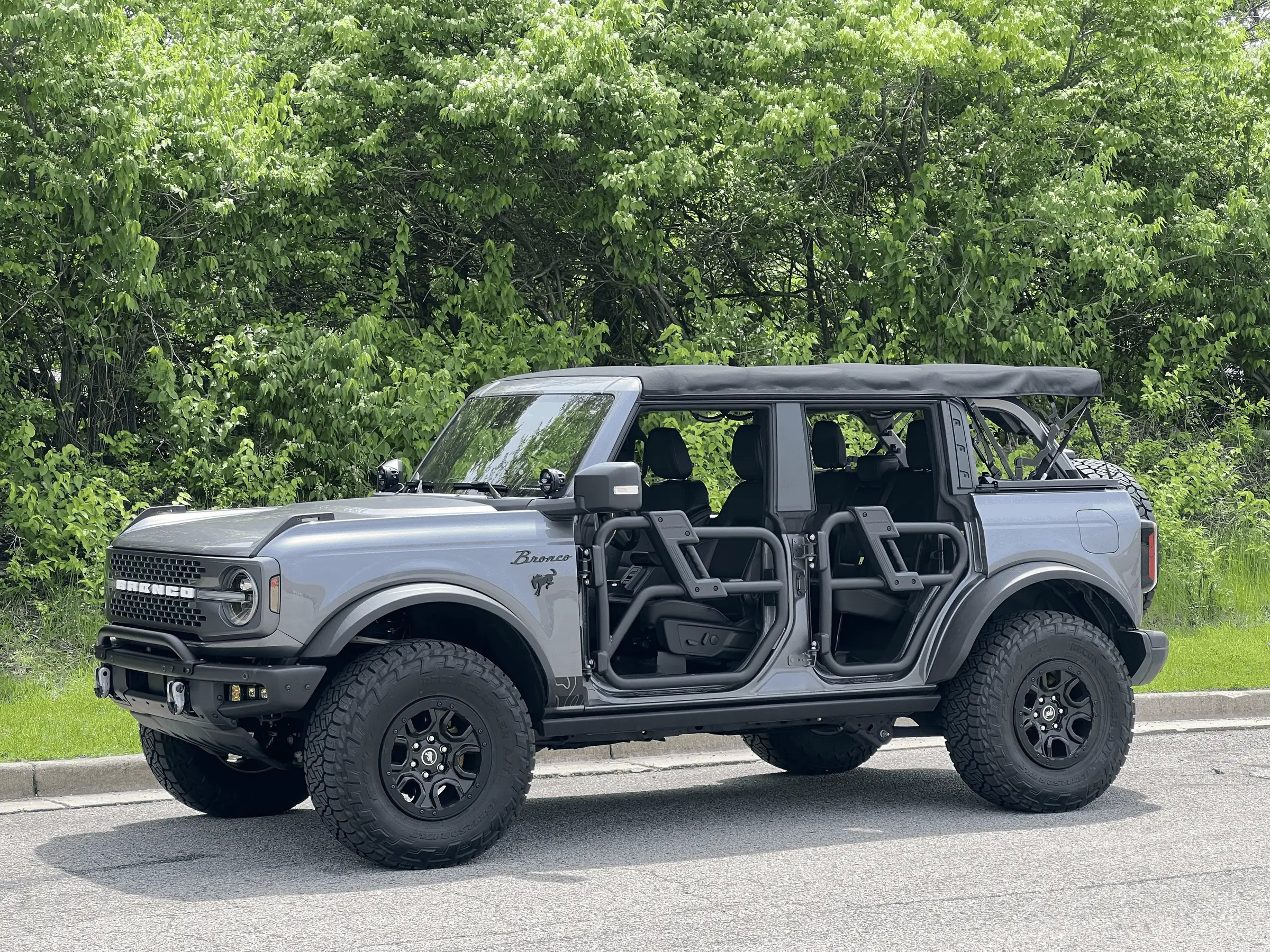 Ford Bronco Side Shot Saturday... tempImagehF0jk7