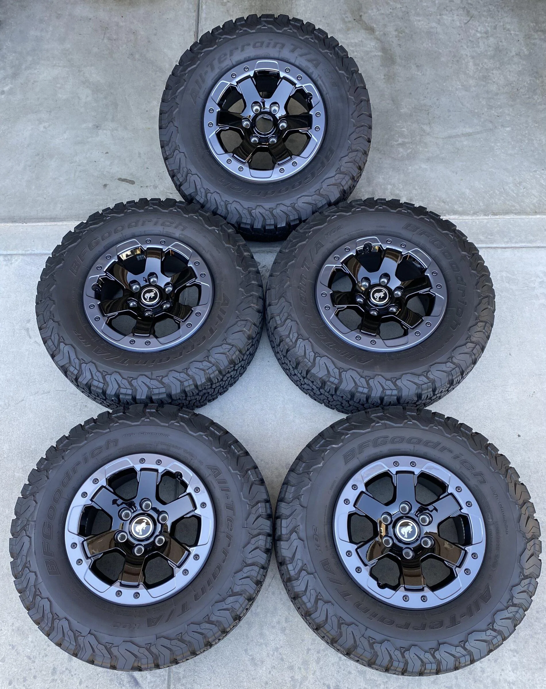 Ford Bronco WTB - OEM BADLANDS Wheels/Tires Set IMG_0858