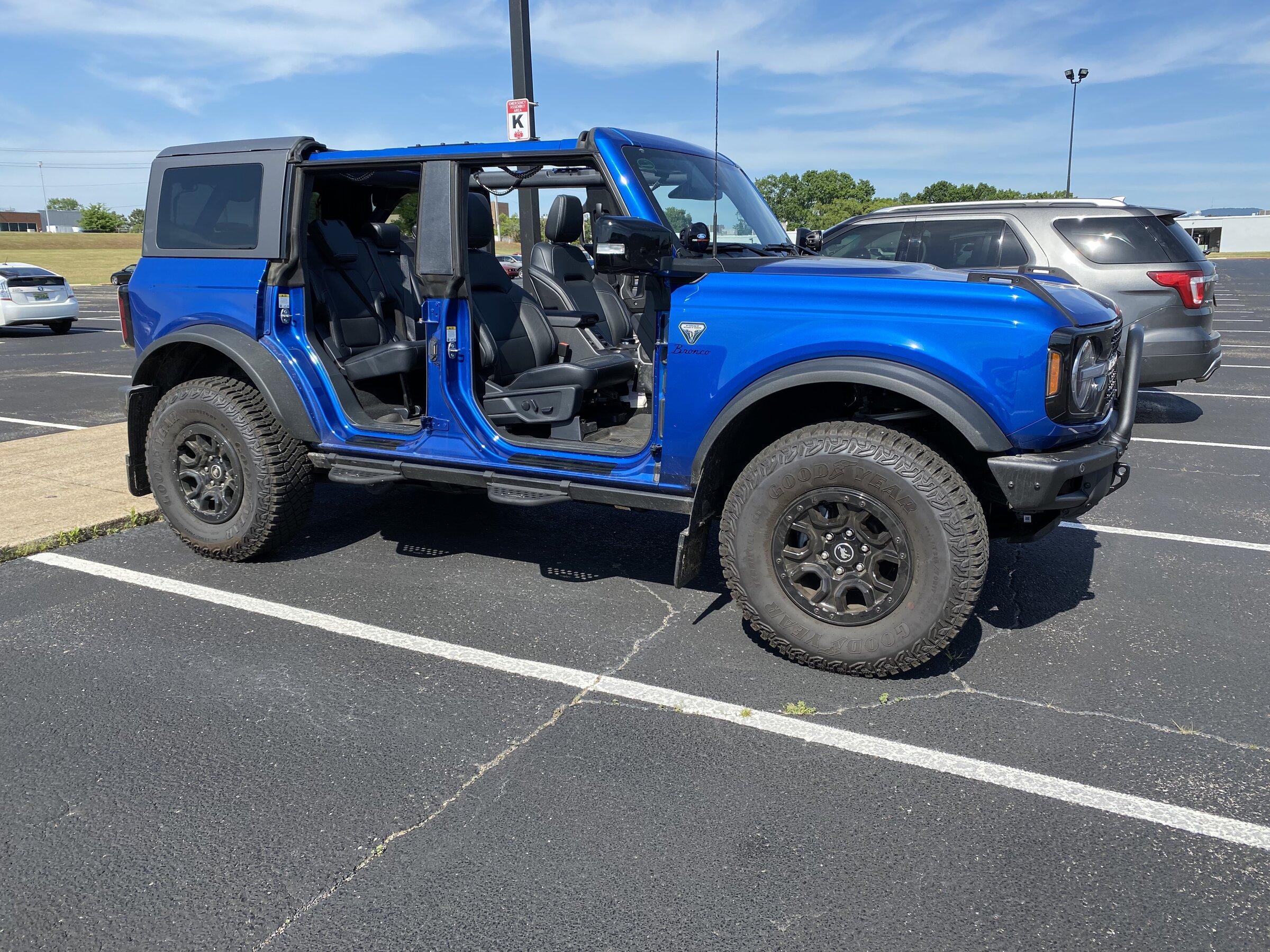 Ford Bronco Side Shot Saturday... 4ADFB411-F1D7-4F07-A659-7A1B9CF47C68