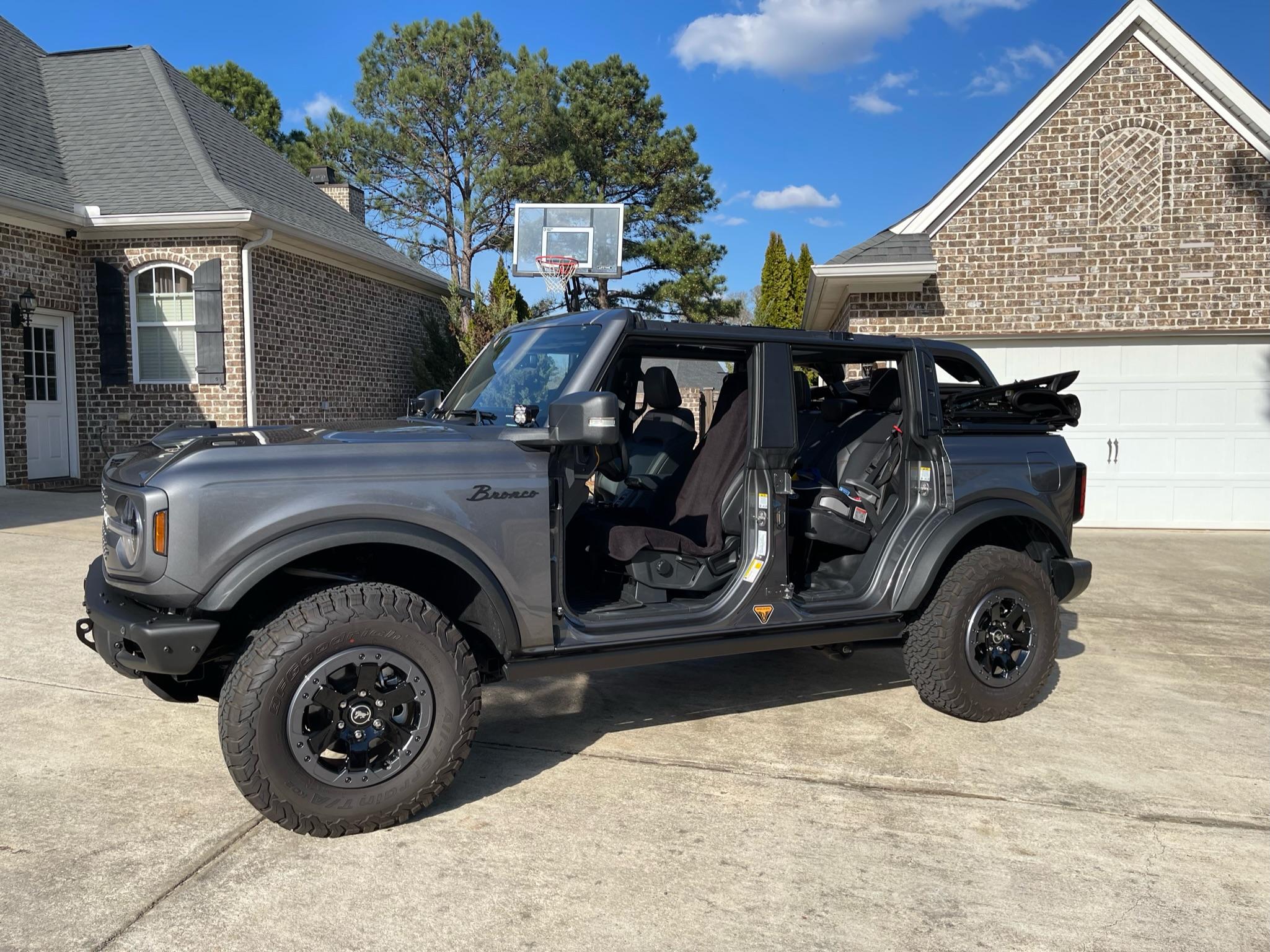 Ford Bronco Side Shot Saturday... 50E2F25E-7A4E-4A4C-82F1-38EABDEAD6C5