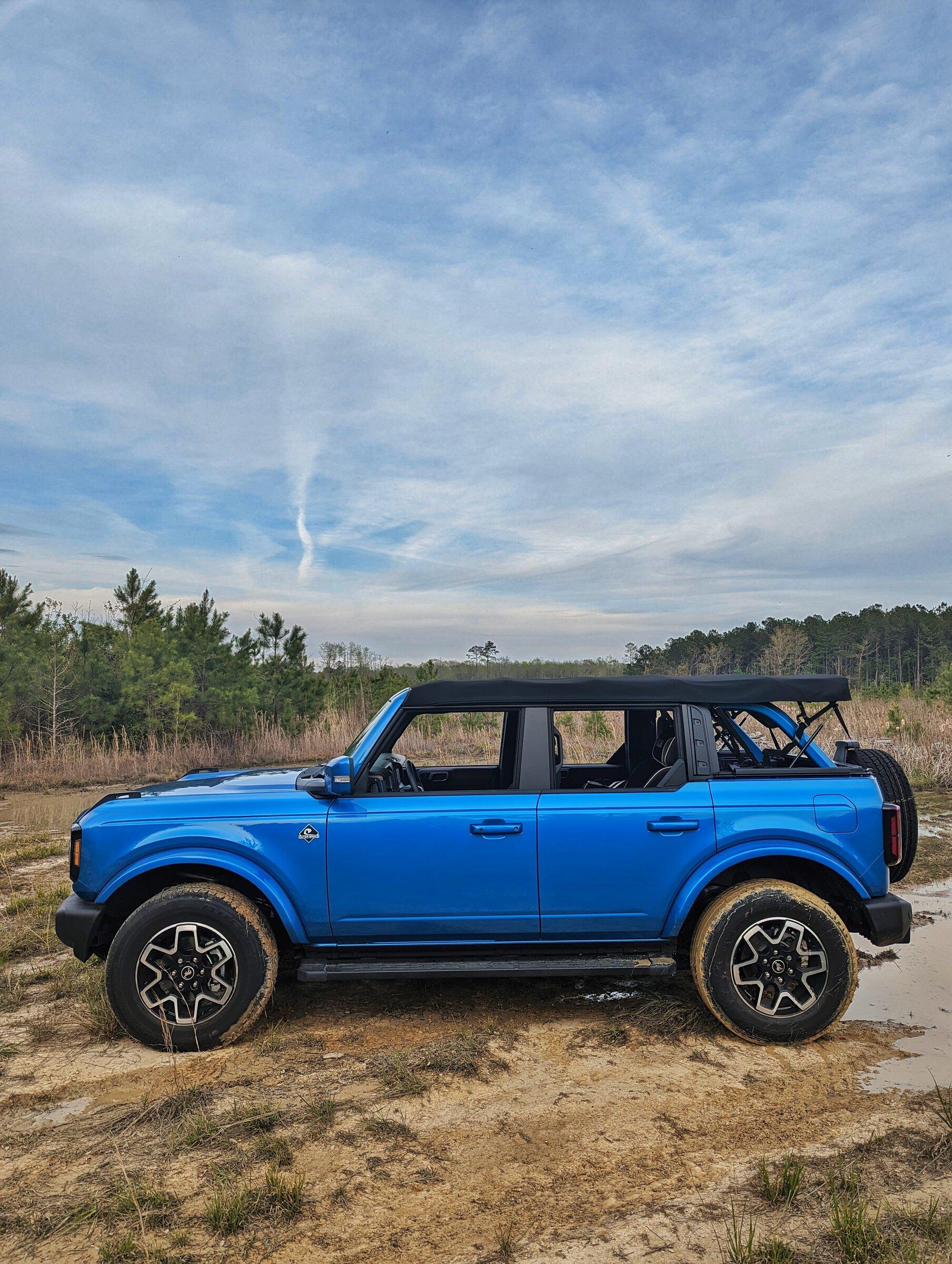 Ford Bronco Side Shot Saturday... PXL_20220411_224955119-01