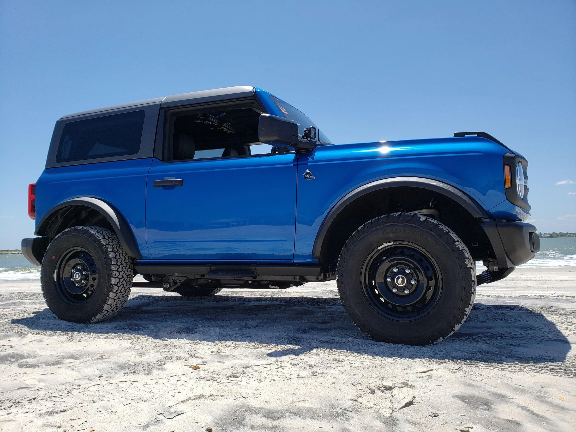 Ford Bronco Side Shot Saturday... Luna Sea (4)