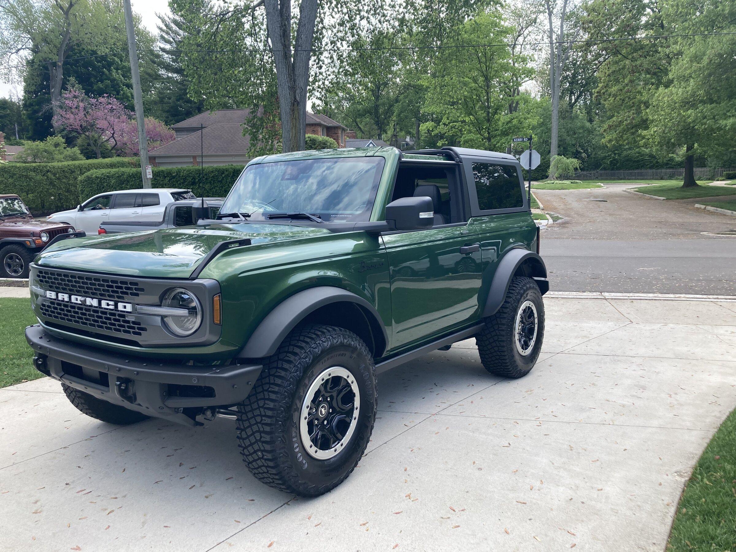 Ford Bronco Side Shot Saturday... C25803B9-32E4-4E33-8C03-5E4837681300