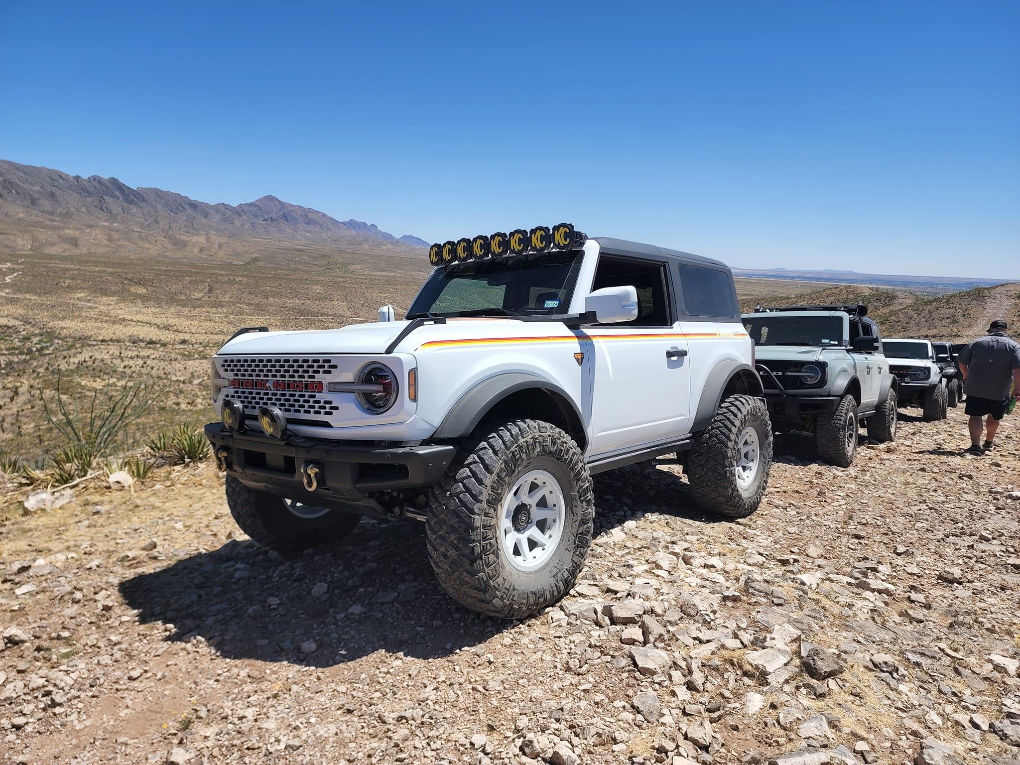 Ford Bronco 2022 "Heritage Edition" White 2 Door Bronco Build 281495244_10224477044807864_8705932638082402094_n