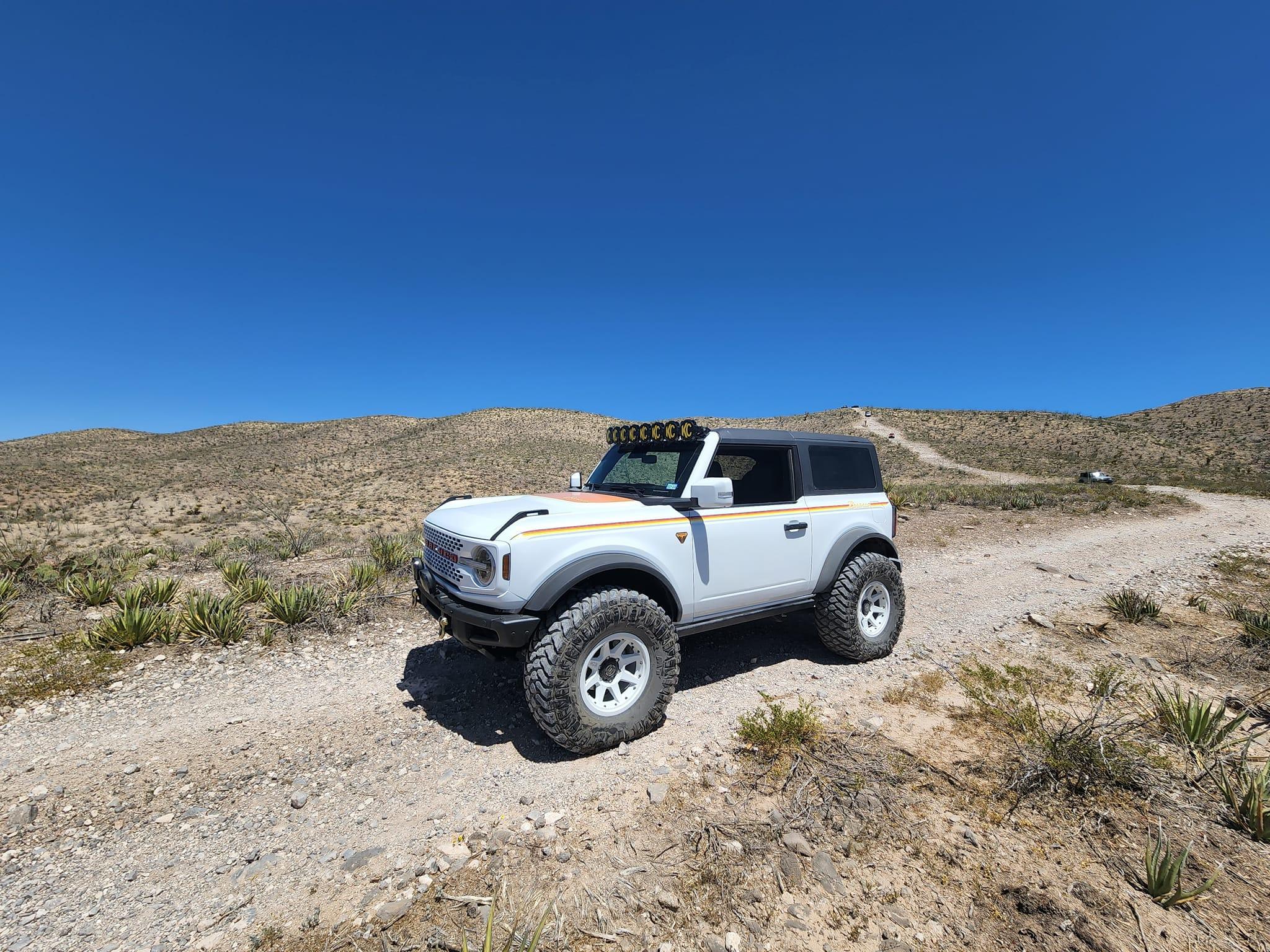 Ford Bronco 2022 "Heritage Edition" White 2 Door Bronco Build 281202629_10224477044647860_5836852409917048859_n