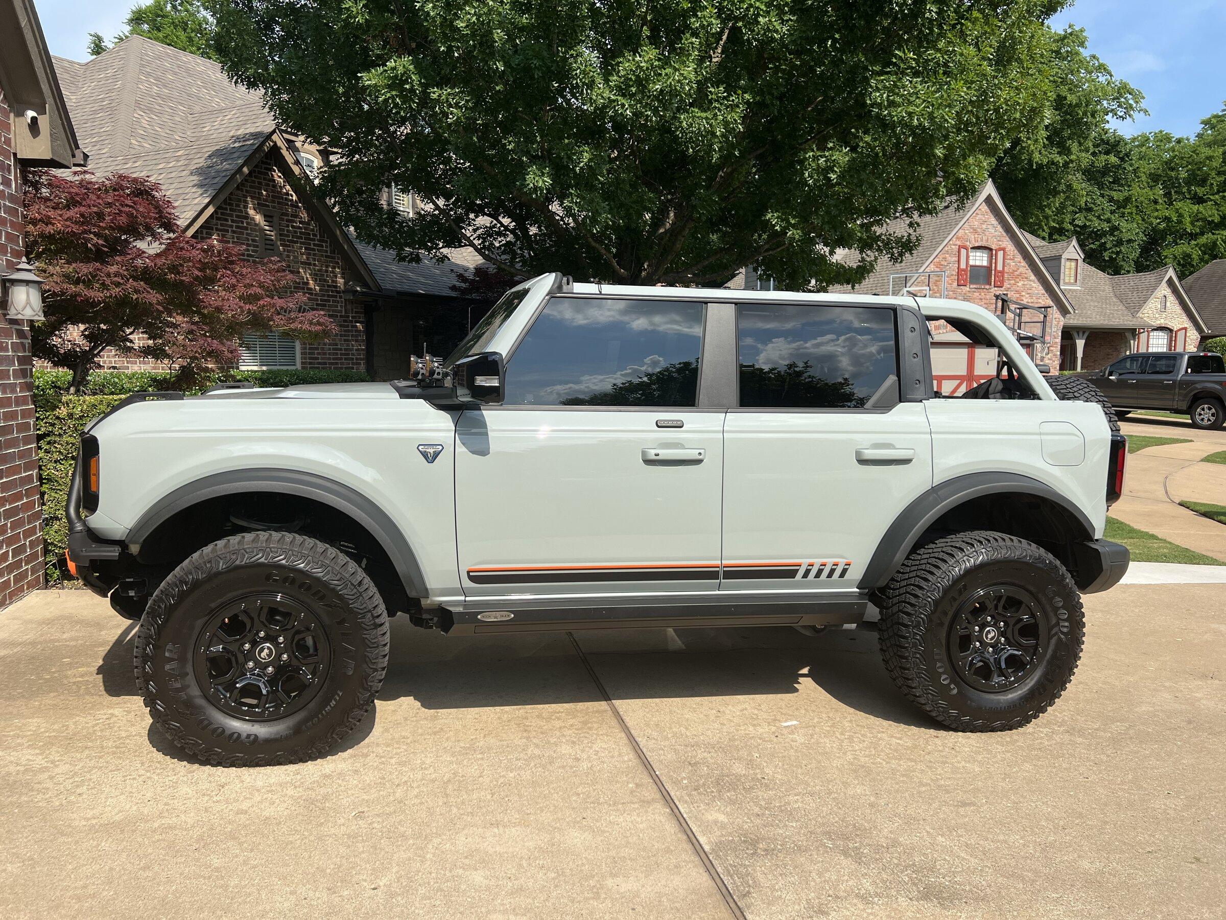 Ford Bronco Side Shot Saturday... C3A105B3-70BE-472C-8FDC-6241DAEA126D