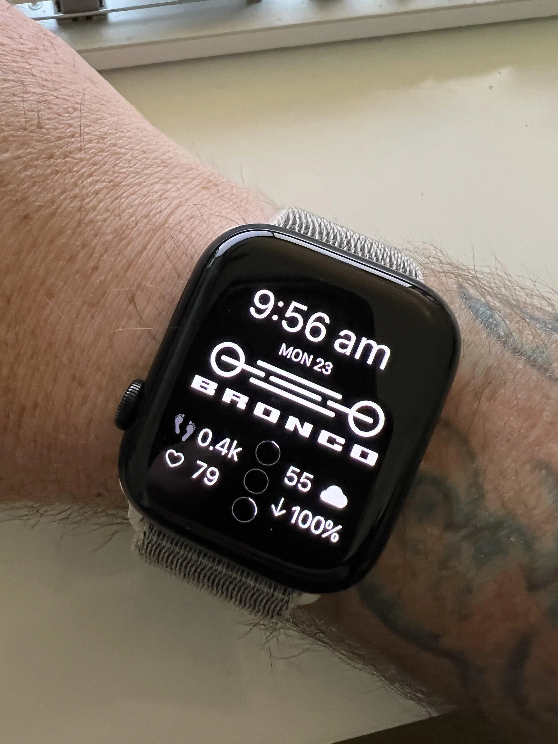 Ford Bronco Bronco Apple Watch Faces 88ECBCBD-53BD-44F2-BB79-D6FE16C82F9D