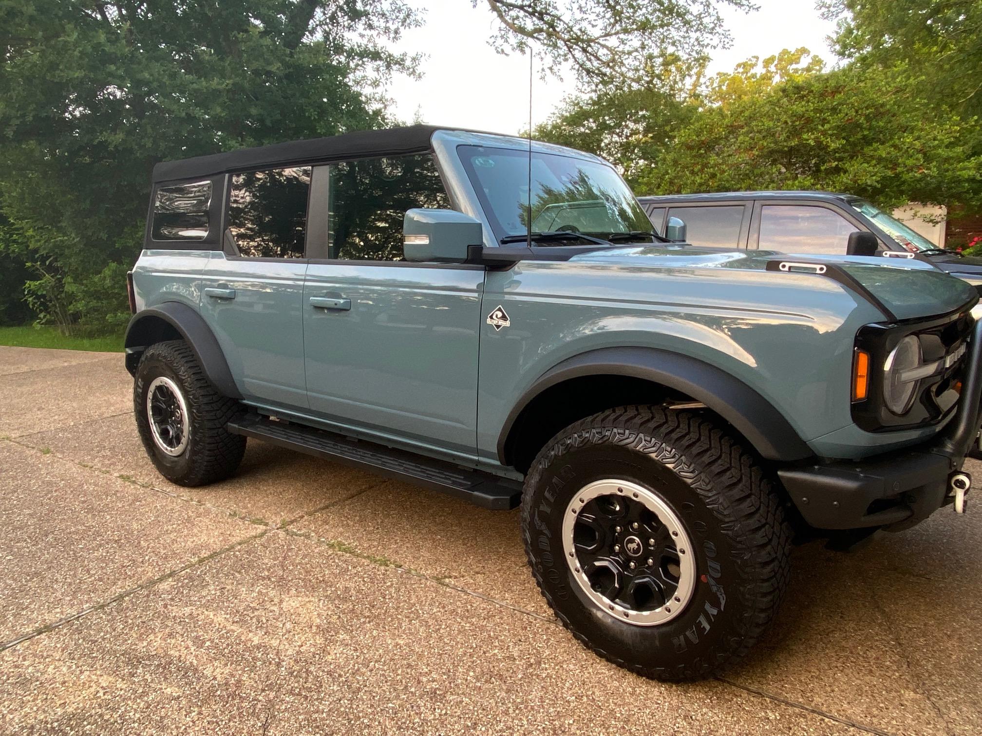 Ford Bronco Applied retro decal stripe kit IMG_9605